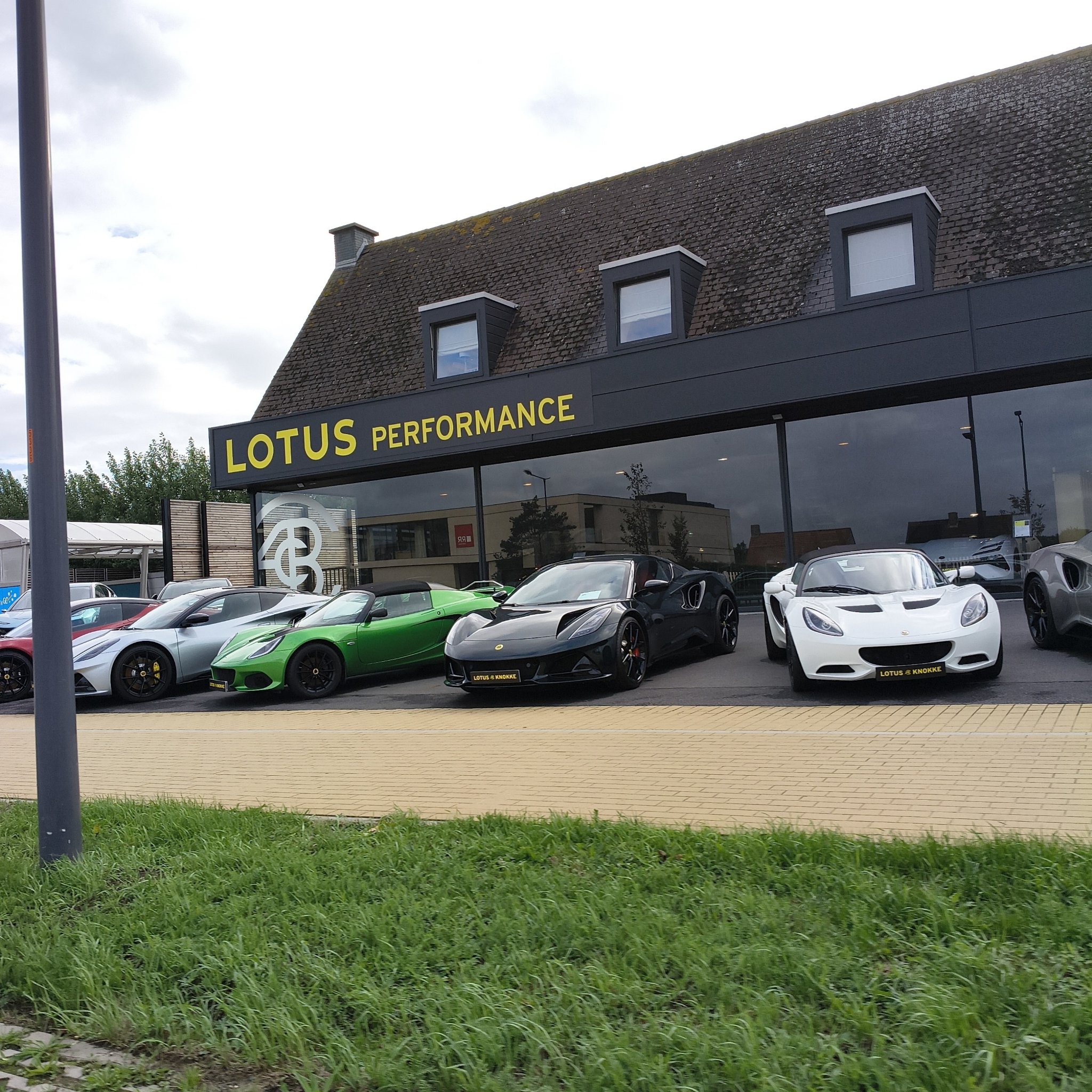 2021 Lotus Emira