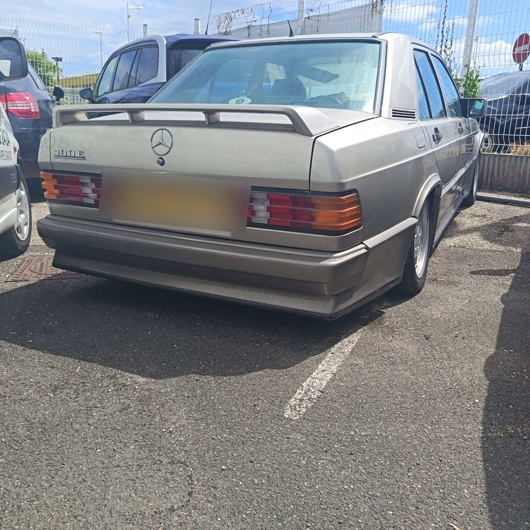 1982 Mercedes-Benz 190E (W201)
