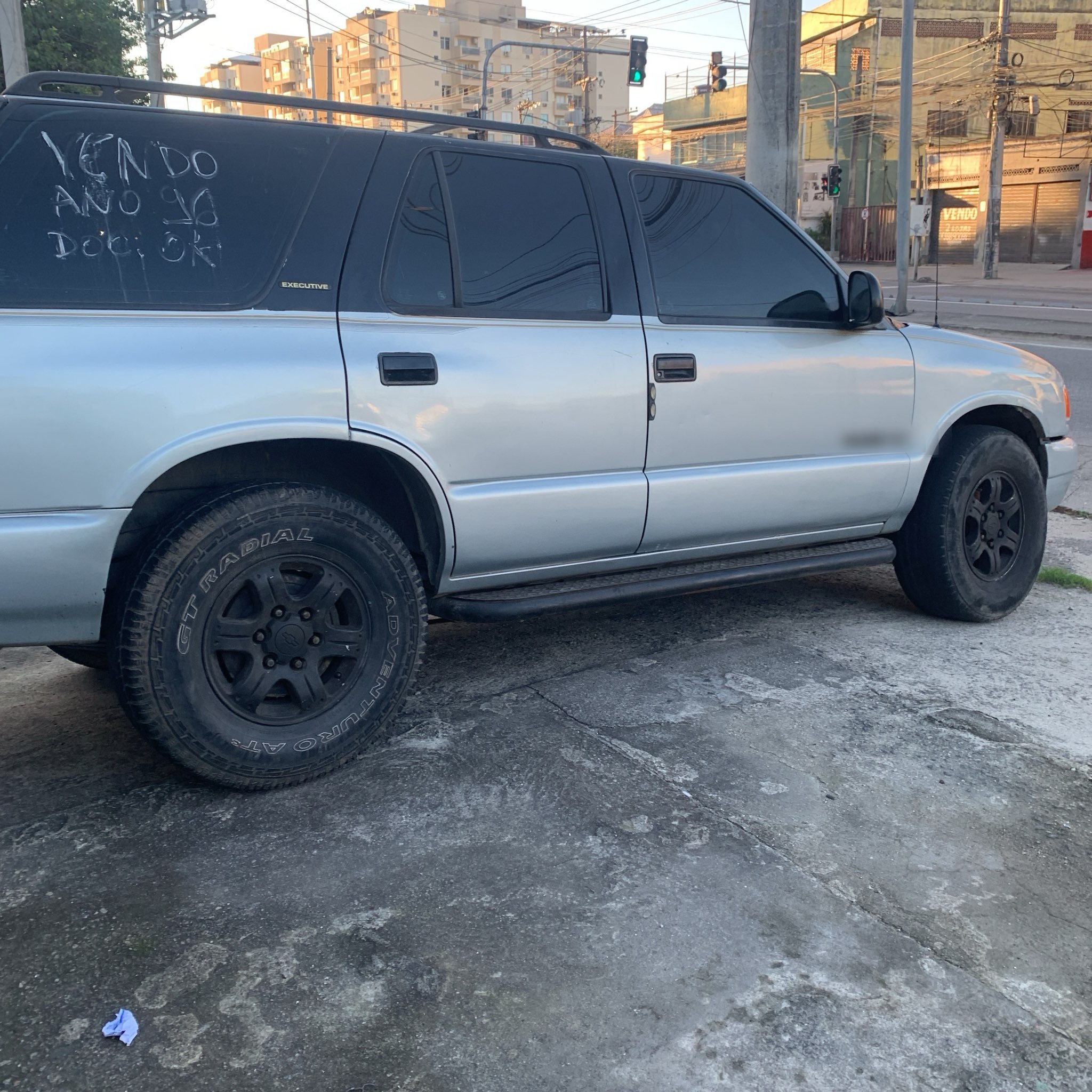 1995 Chevrolet Blazer DLX (GMT330)