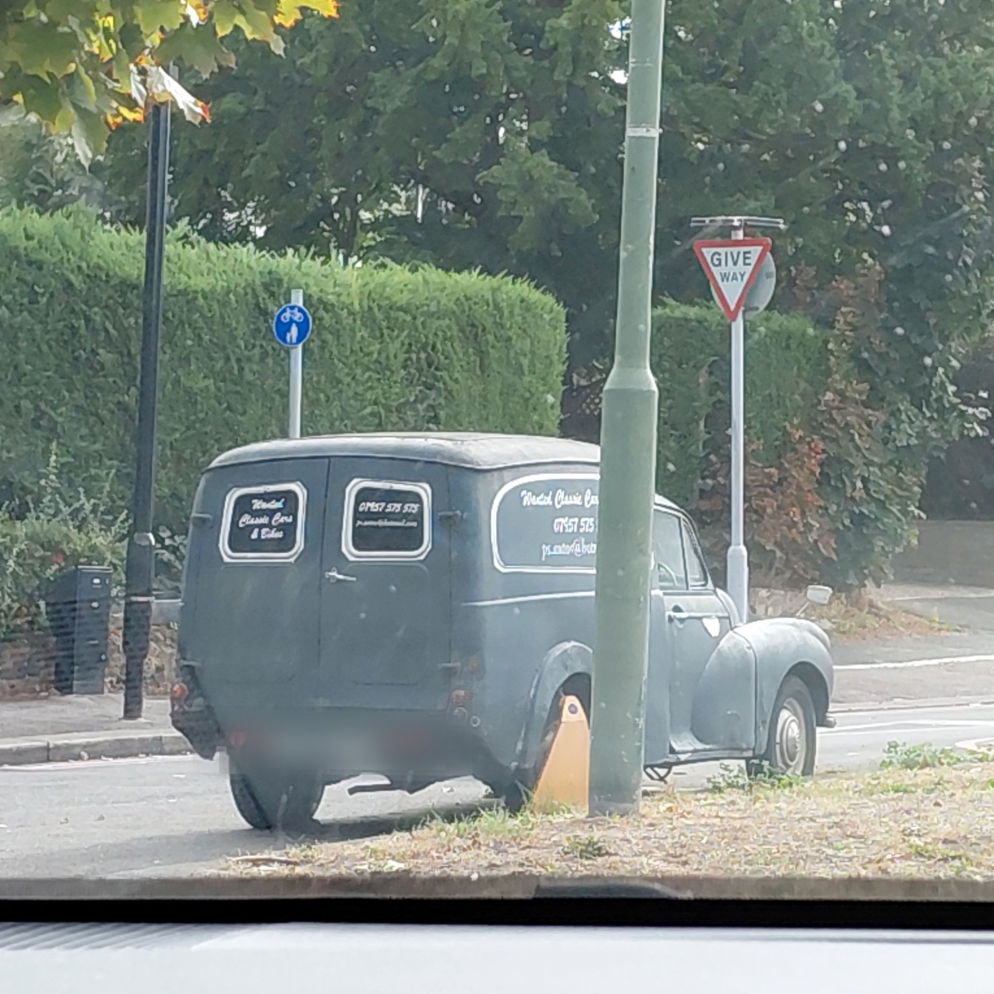1952 Morris Minor Van (Series II)