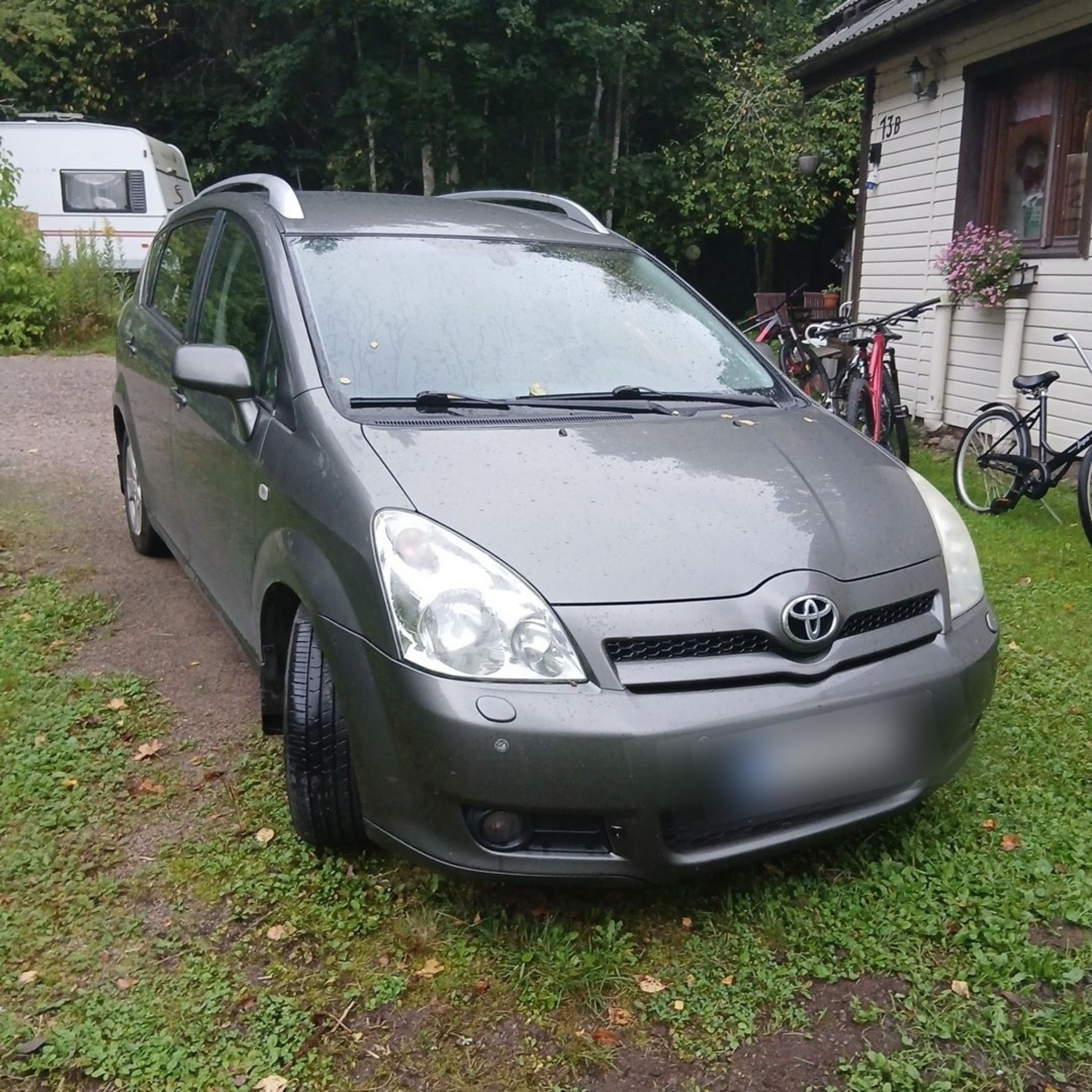 2004 Toyota Corolla Verso (R10)
