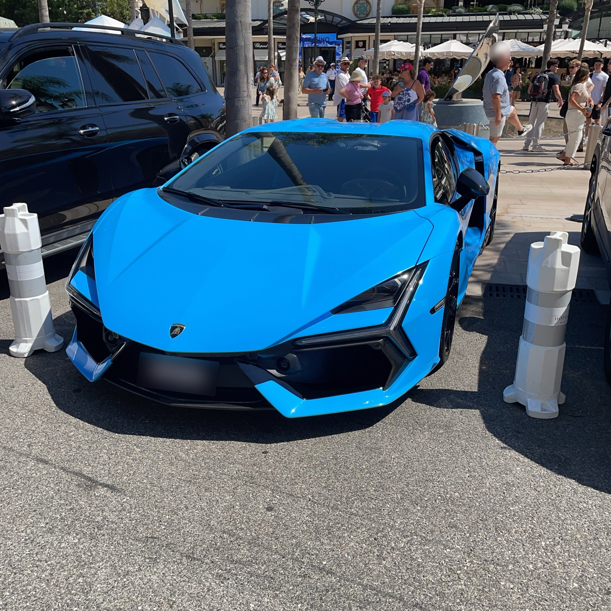 2023 Lamborghini Revuelto