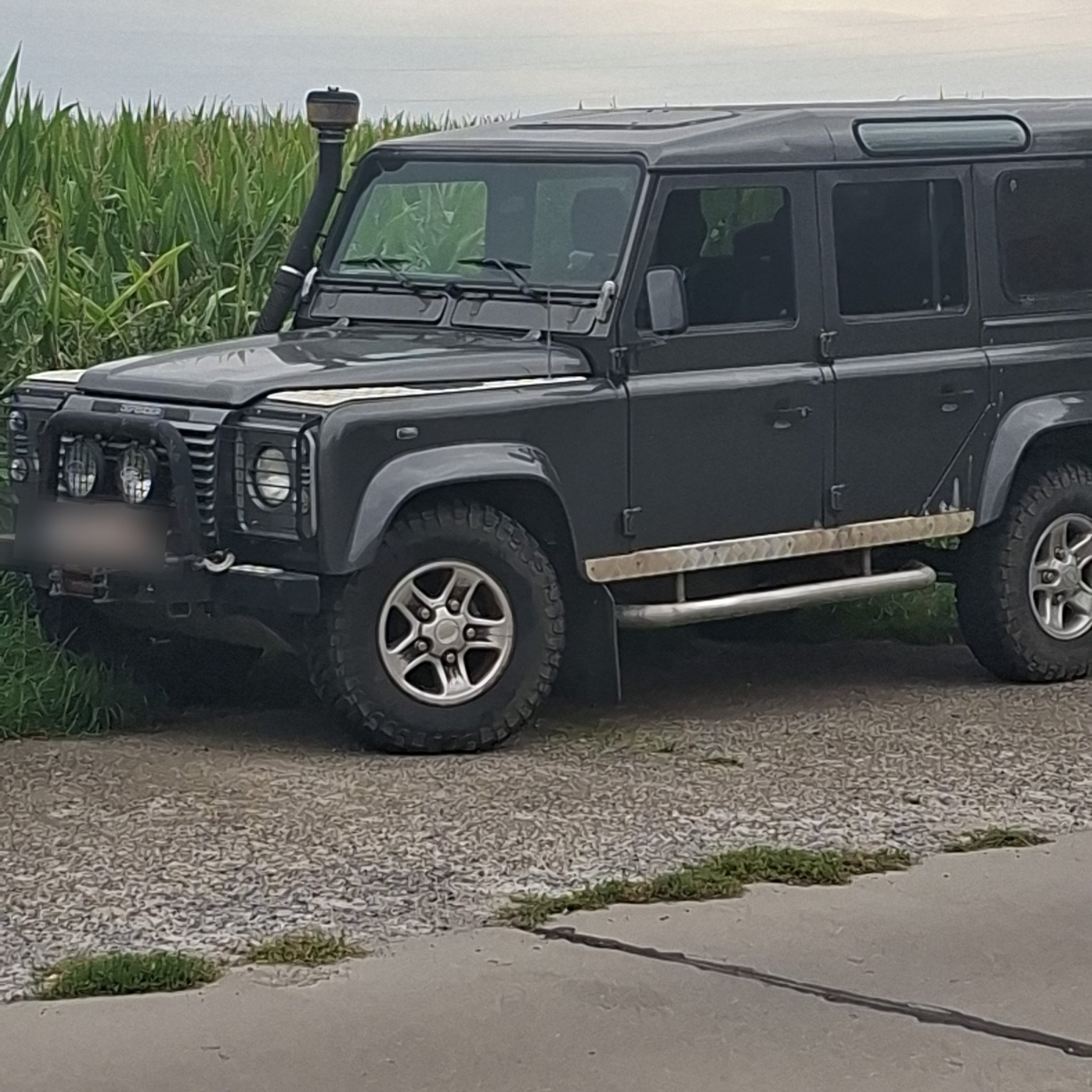 1983 Land Rover Defender 110 (Classic)