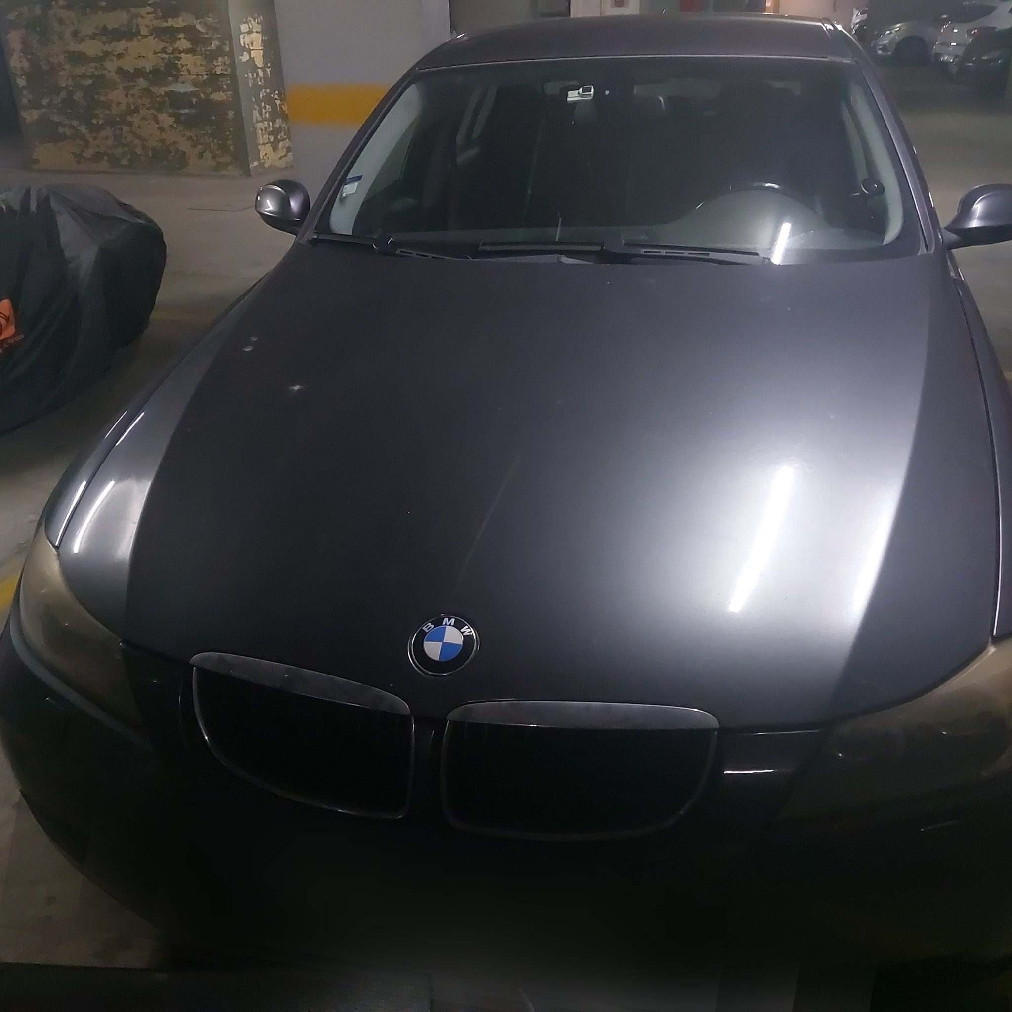 2005 BMW 3 Series (E90)