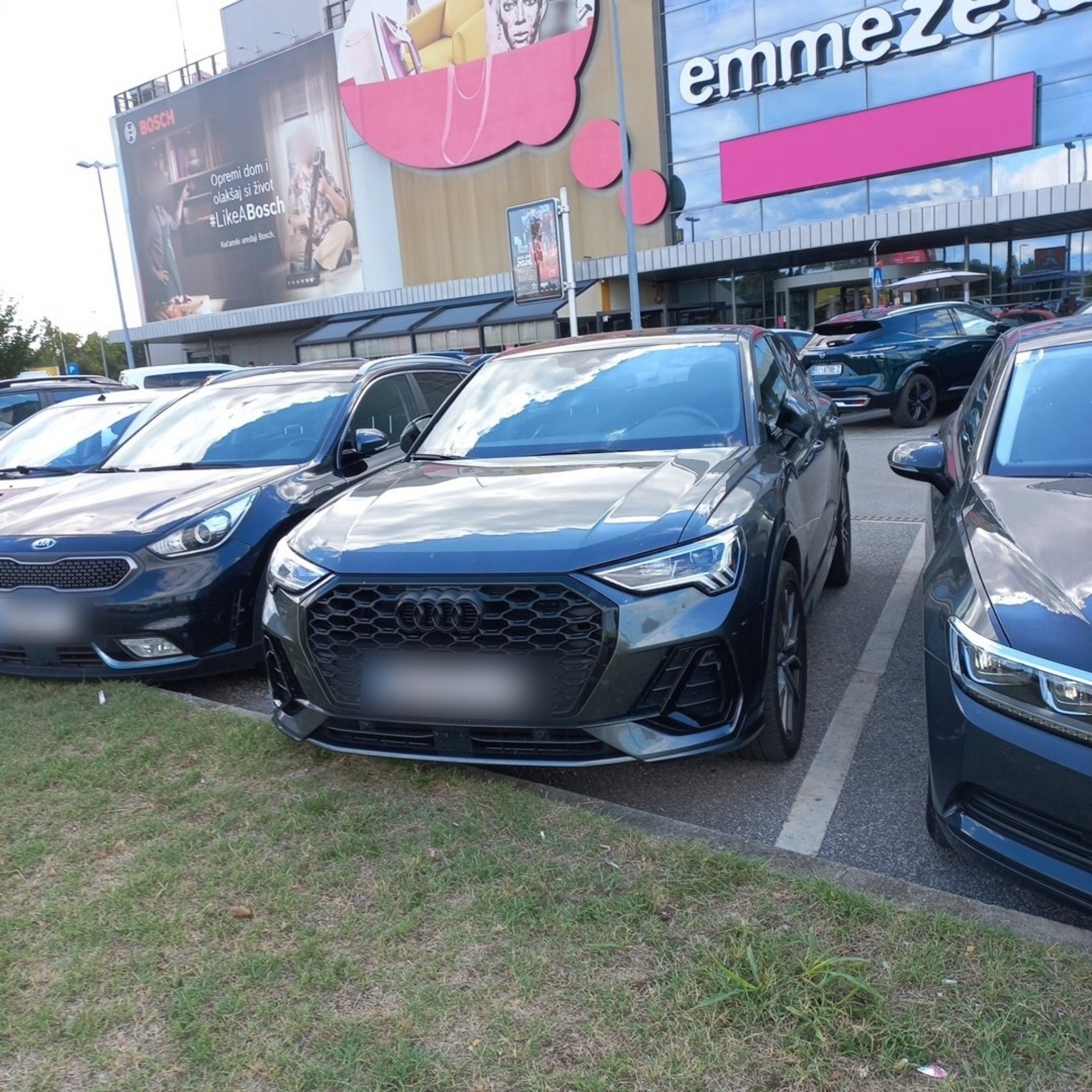2019 Audi RSQ3 Sportback (F3)