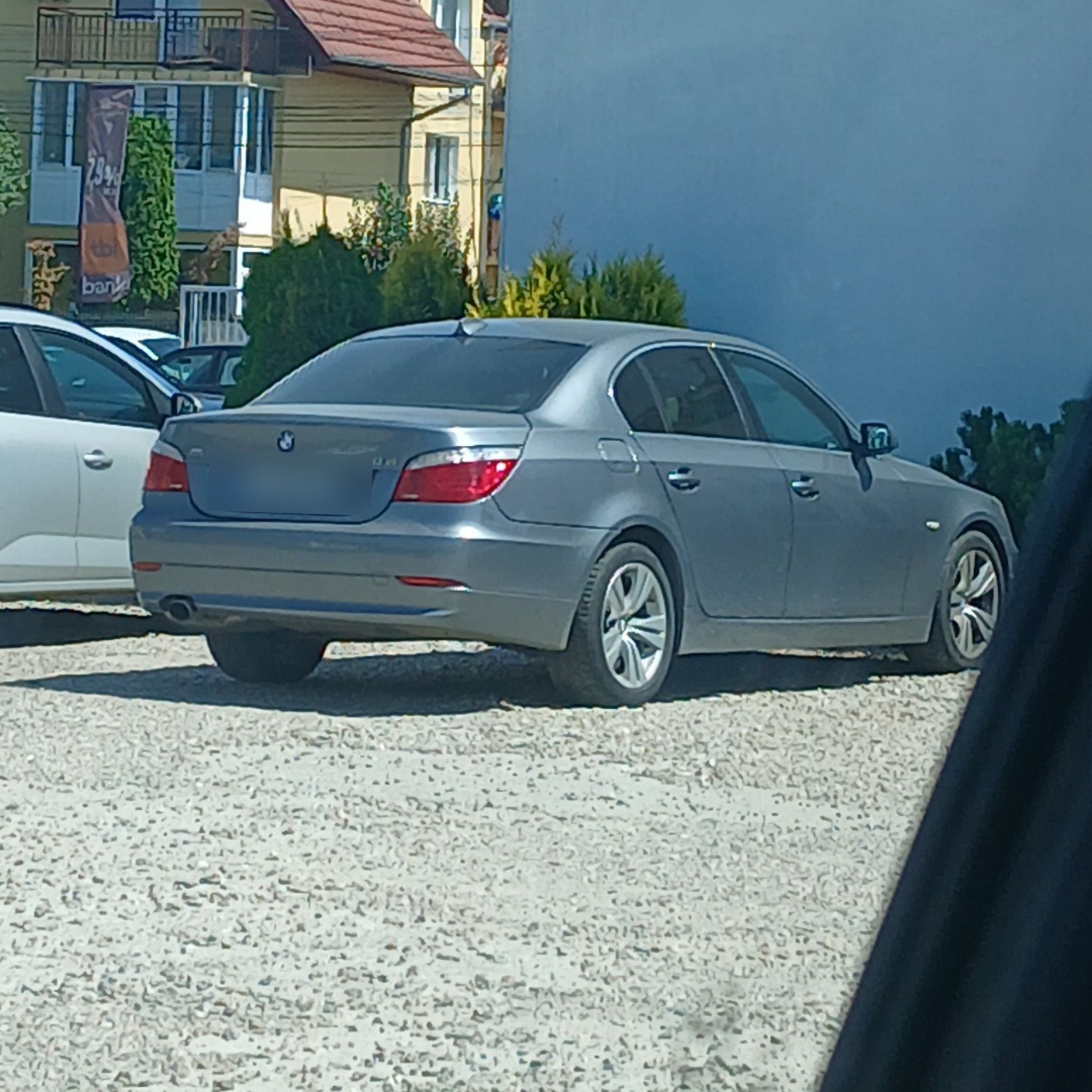 2003 BMW 5 Series (E60)