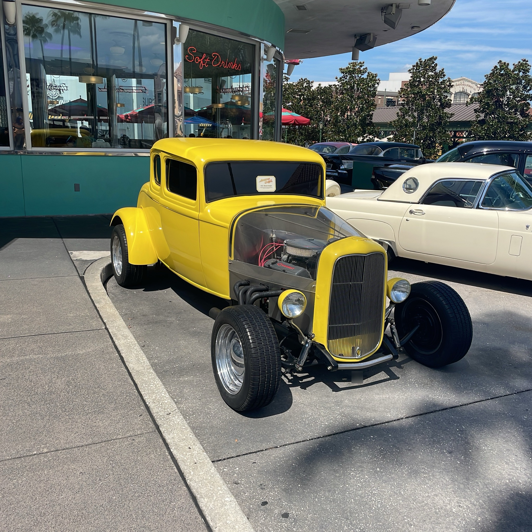1932 Ford Model B 5-Window Coupe Hot Rod