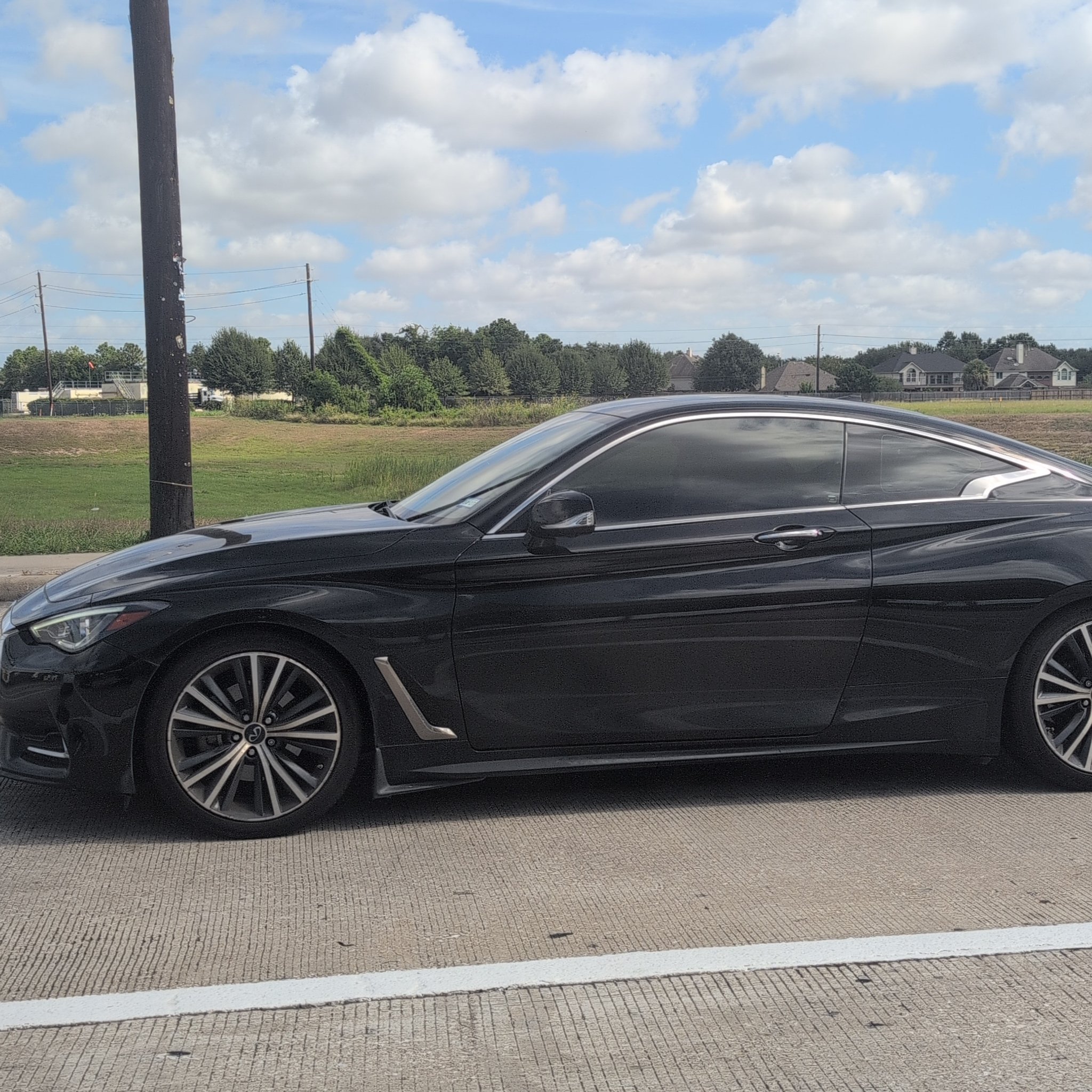 2016 Infiniti Q60 (CV37)