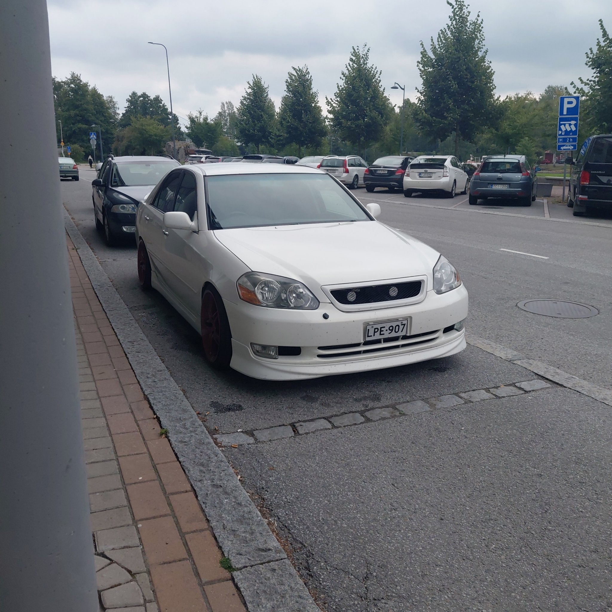 2000 Toyota Mark II (X110)