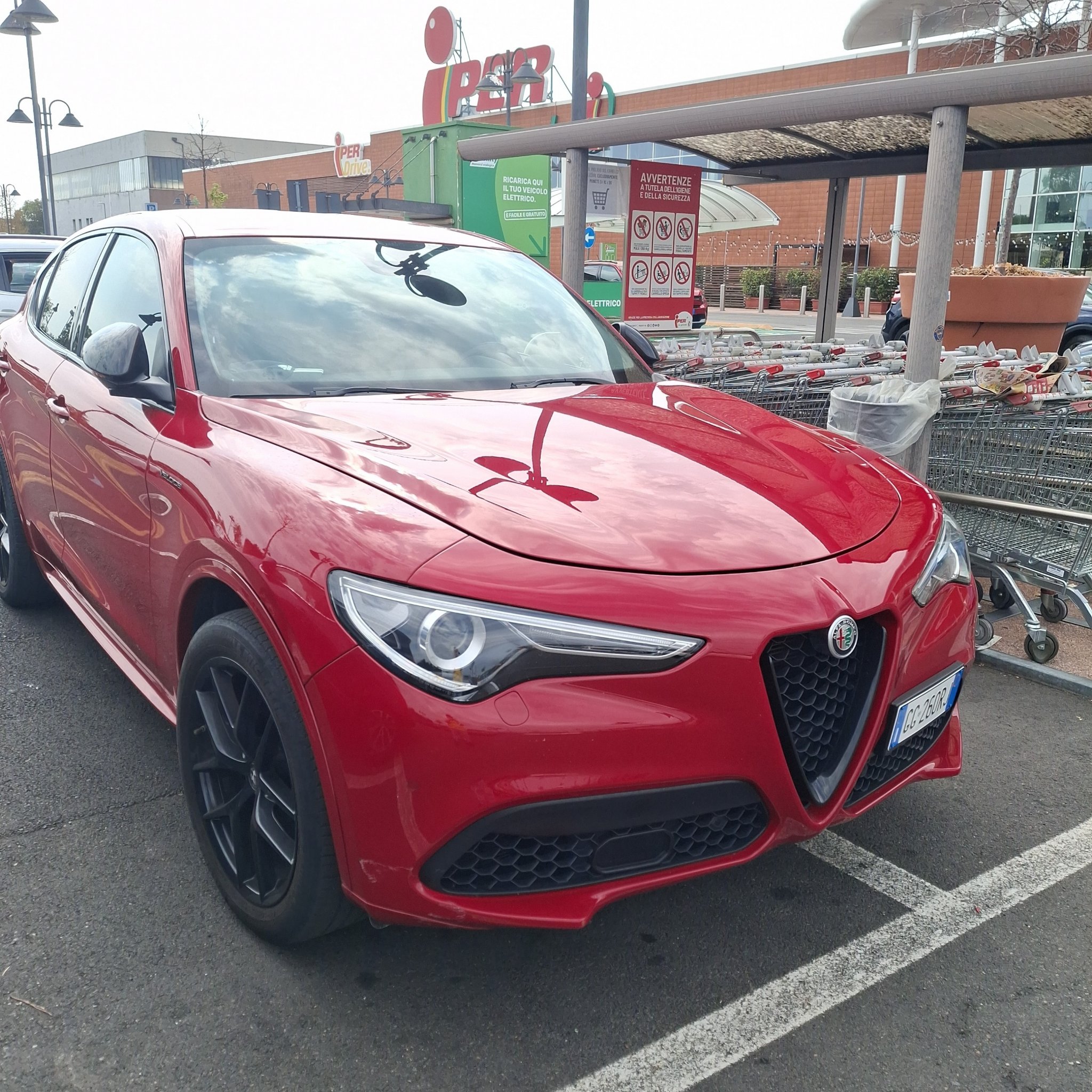 2017 Alfa Romeo Stelvio Quadrifoglio