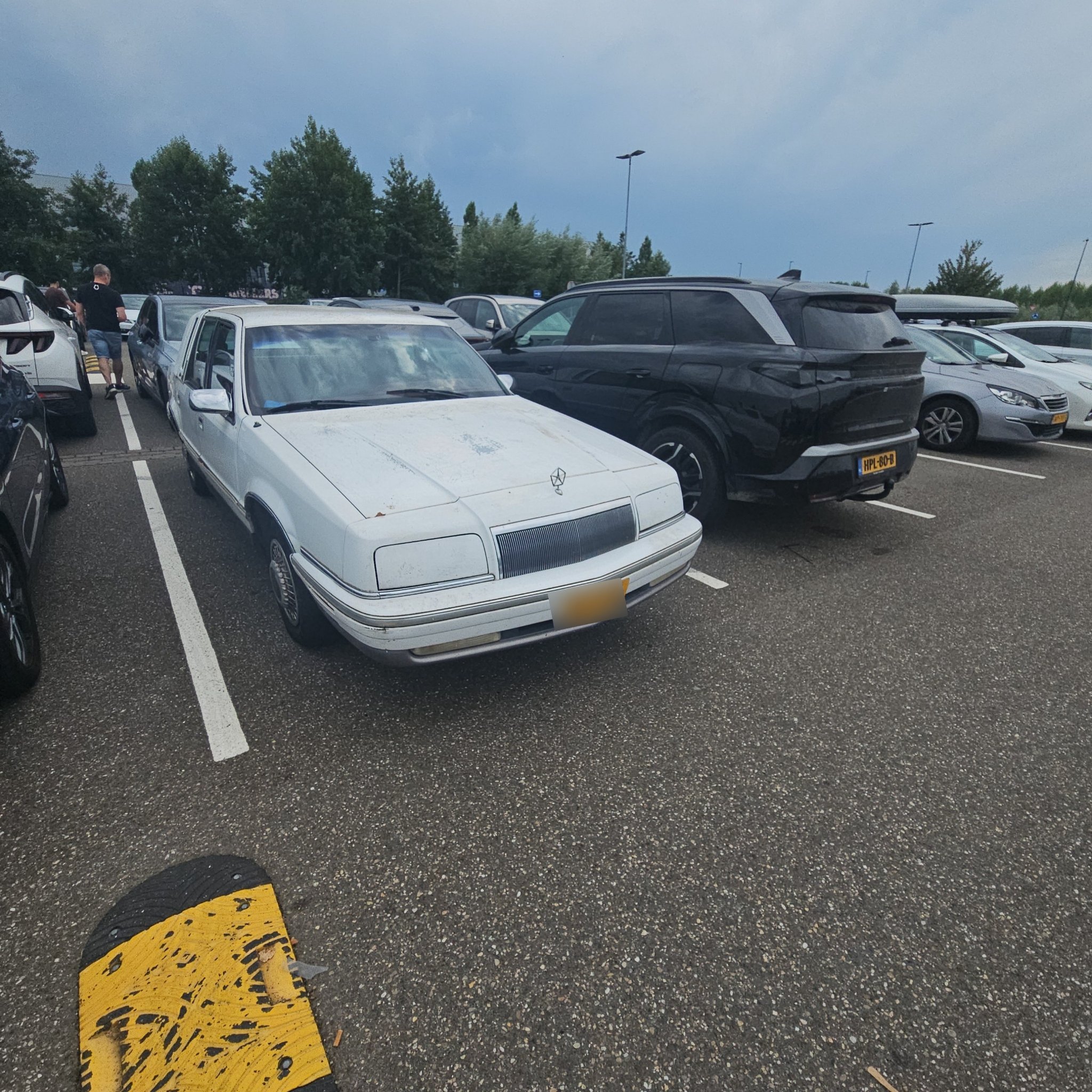1988 Chrysler New Yorker (C-body)