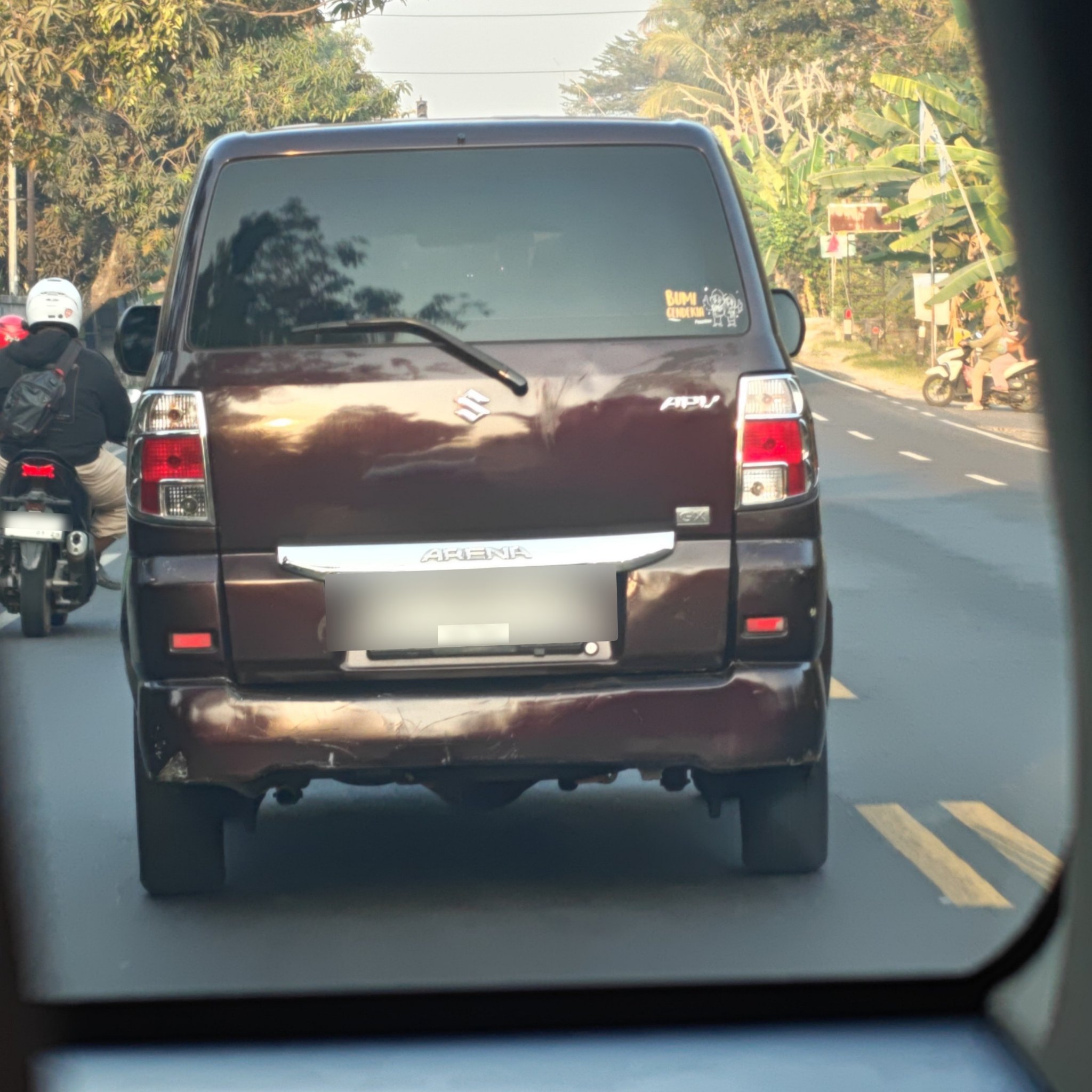 2005 Suzuki APV Arena