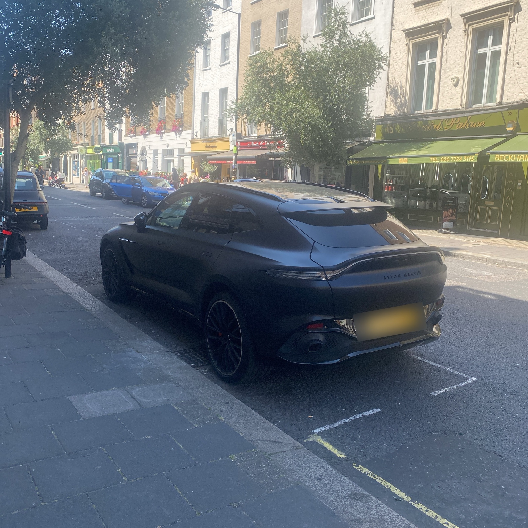 2022 Aston Martin DBX 707