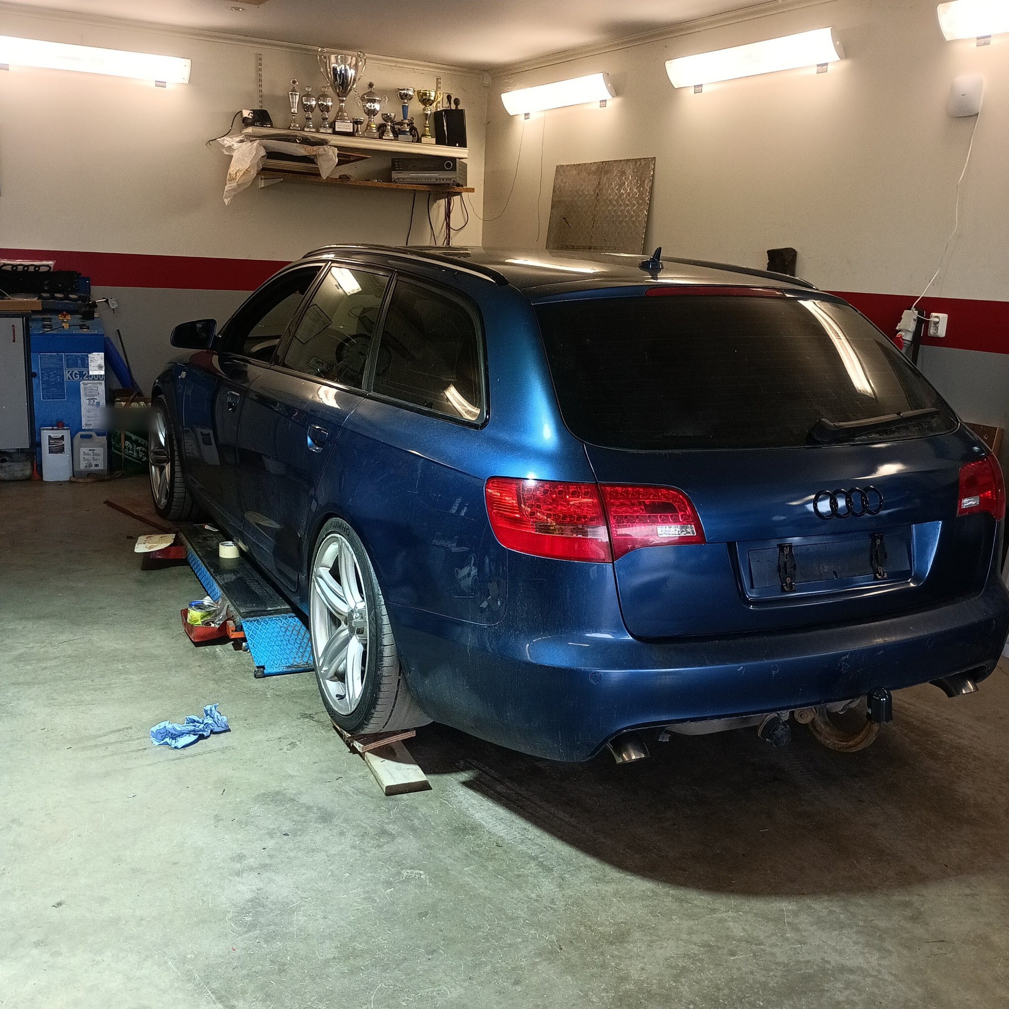 2004 Audi A6 (C6) Avant