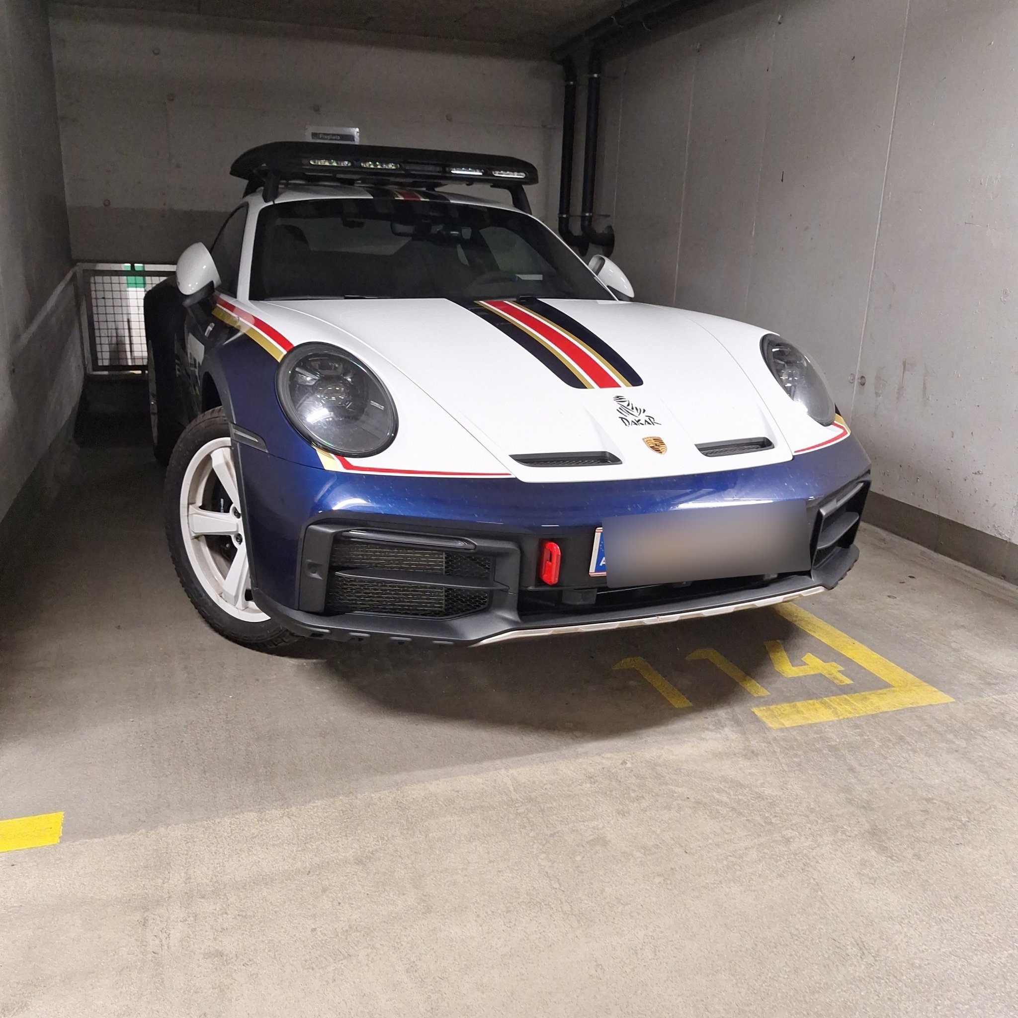2022 Porsche 911 (992) Dakar