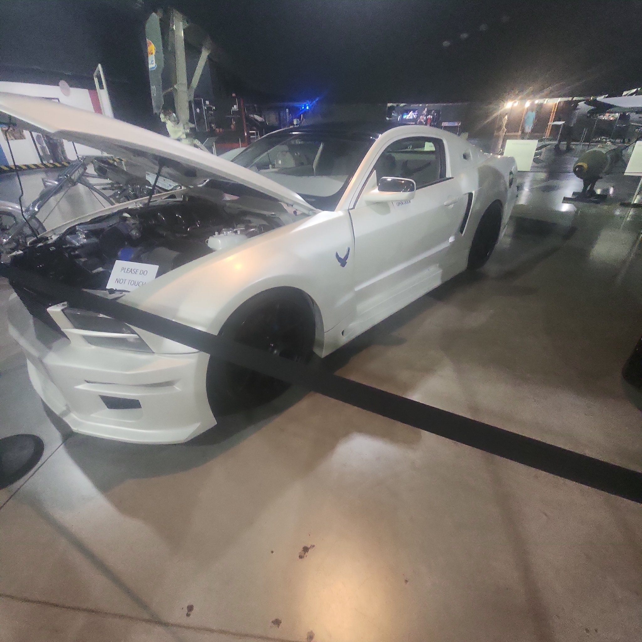 2005 Ford Mustang (S197)