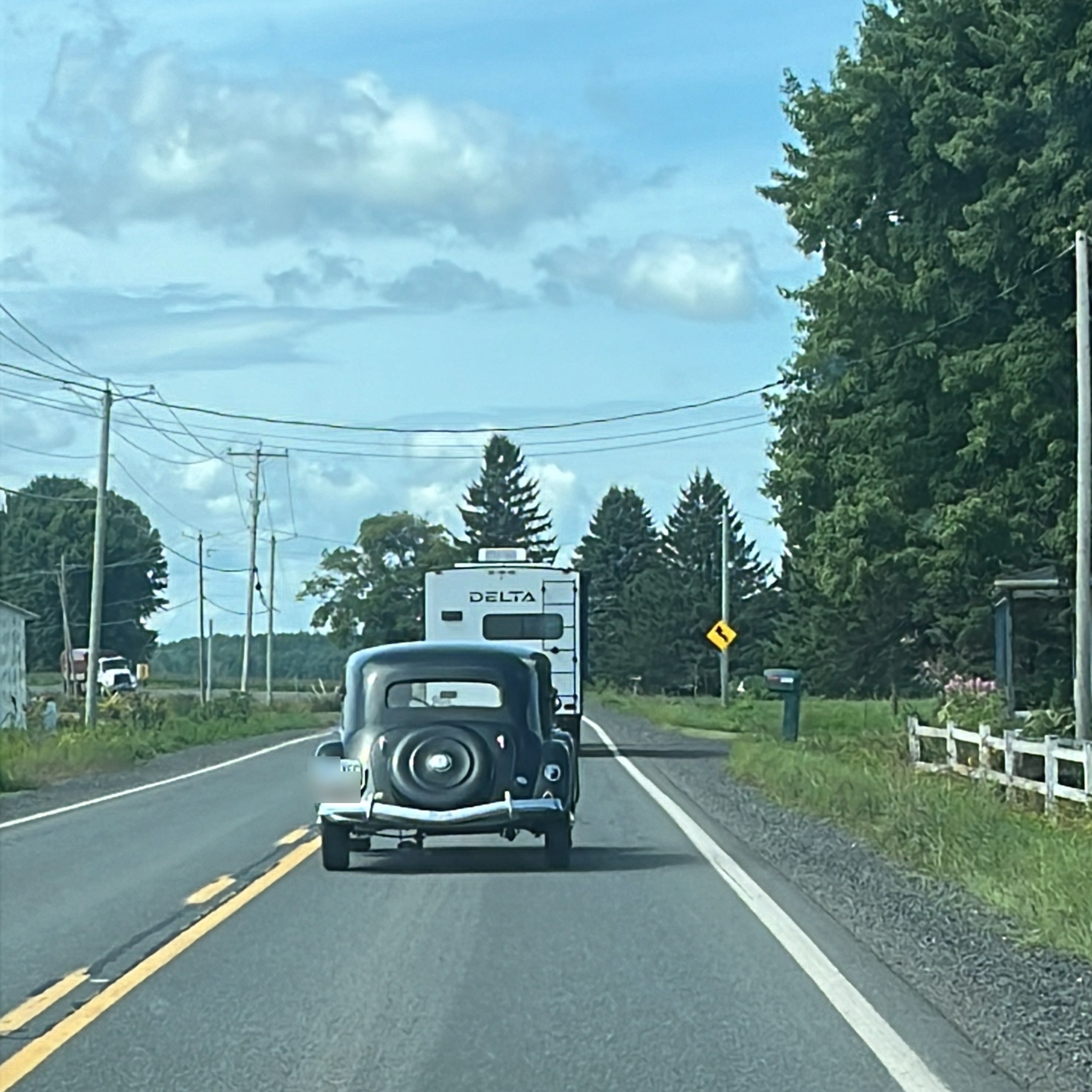 1935 Ford Model 48 (V8)