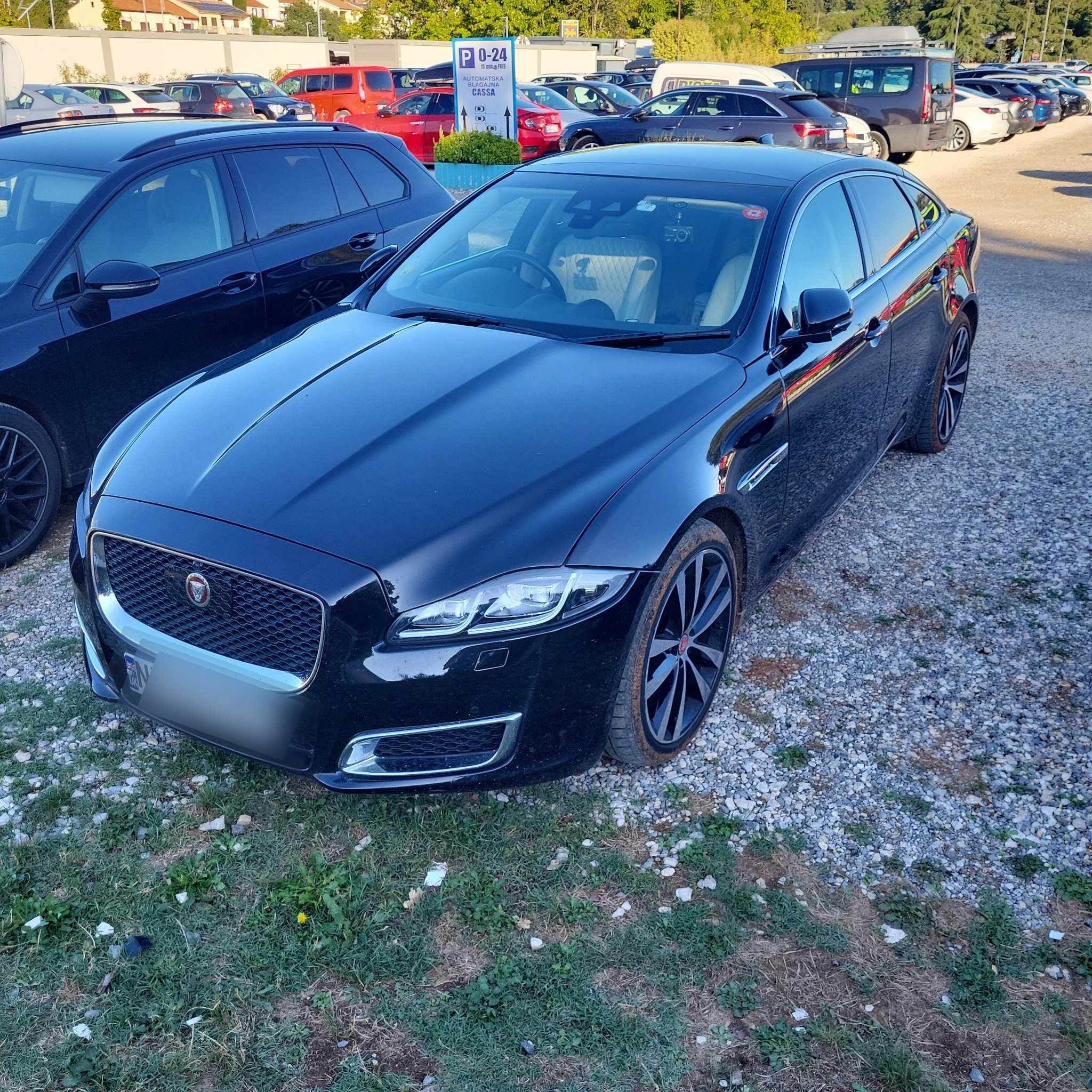 2010 Jaguar XJ (X351)