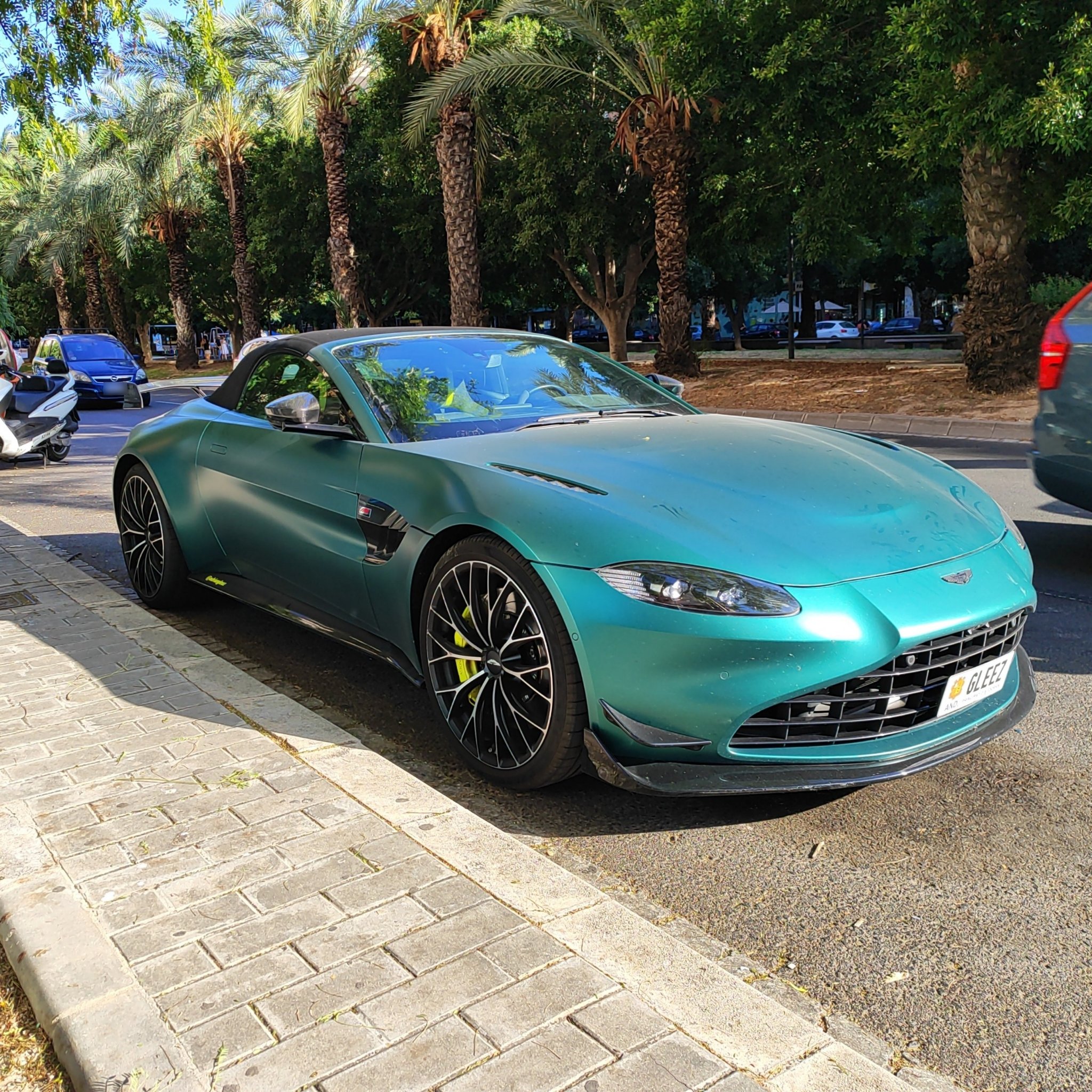 2018 Aston Martin Vantage Roadster (V8)