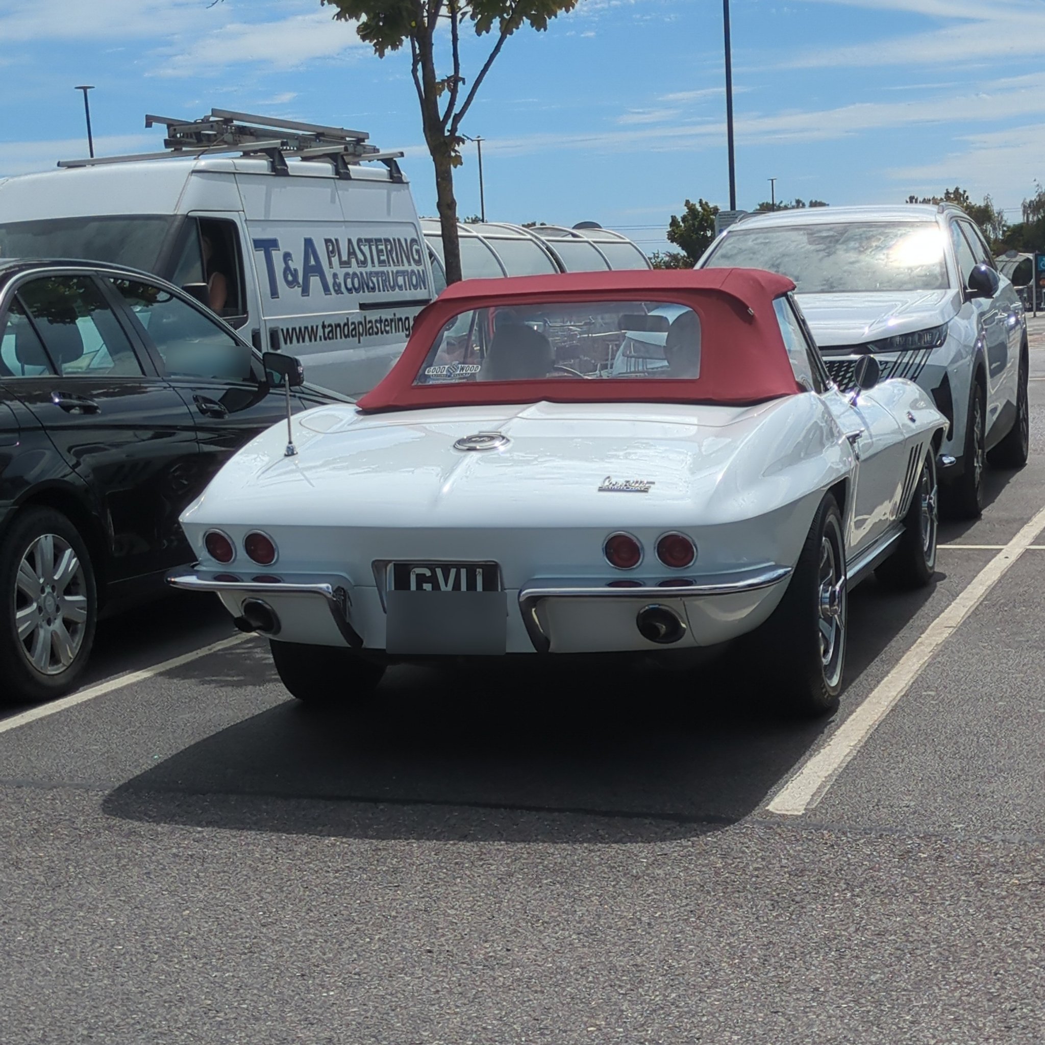1963 Chevrolet Corvette (C2) Sting Ray Convertible