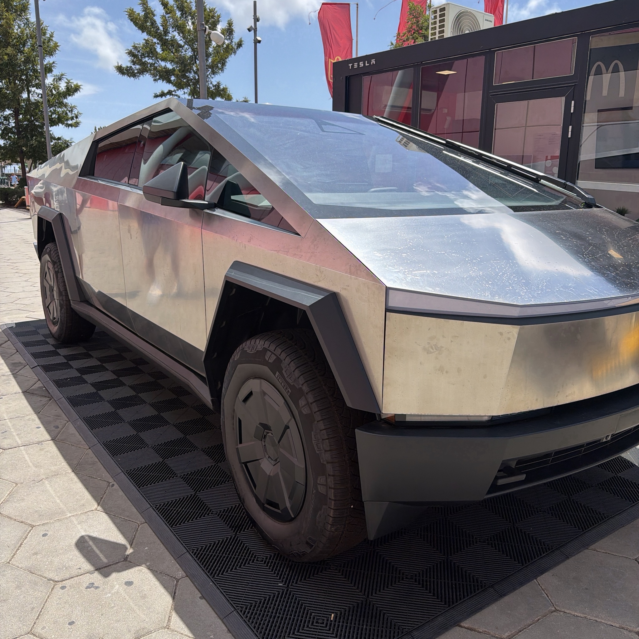 2023 Tesla Cybertruck