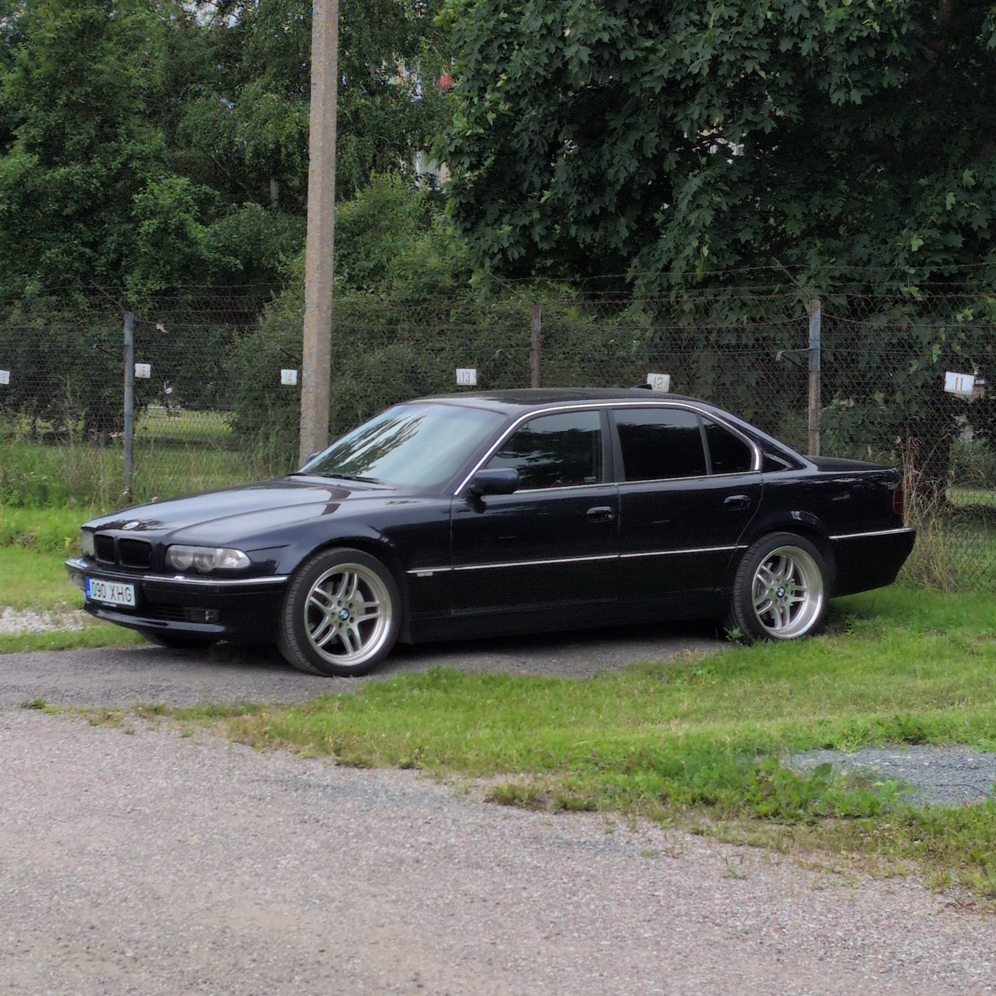 1994 BMW 7 Series (E38)