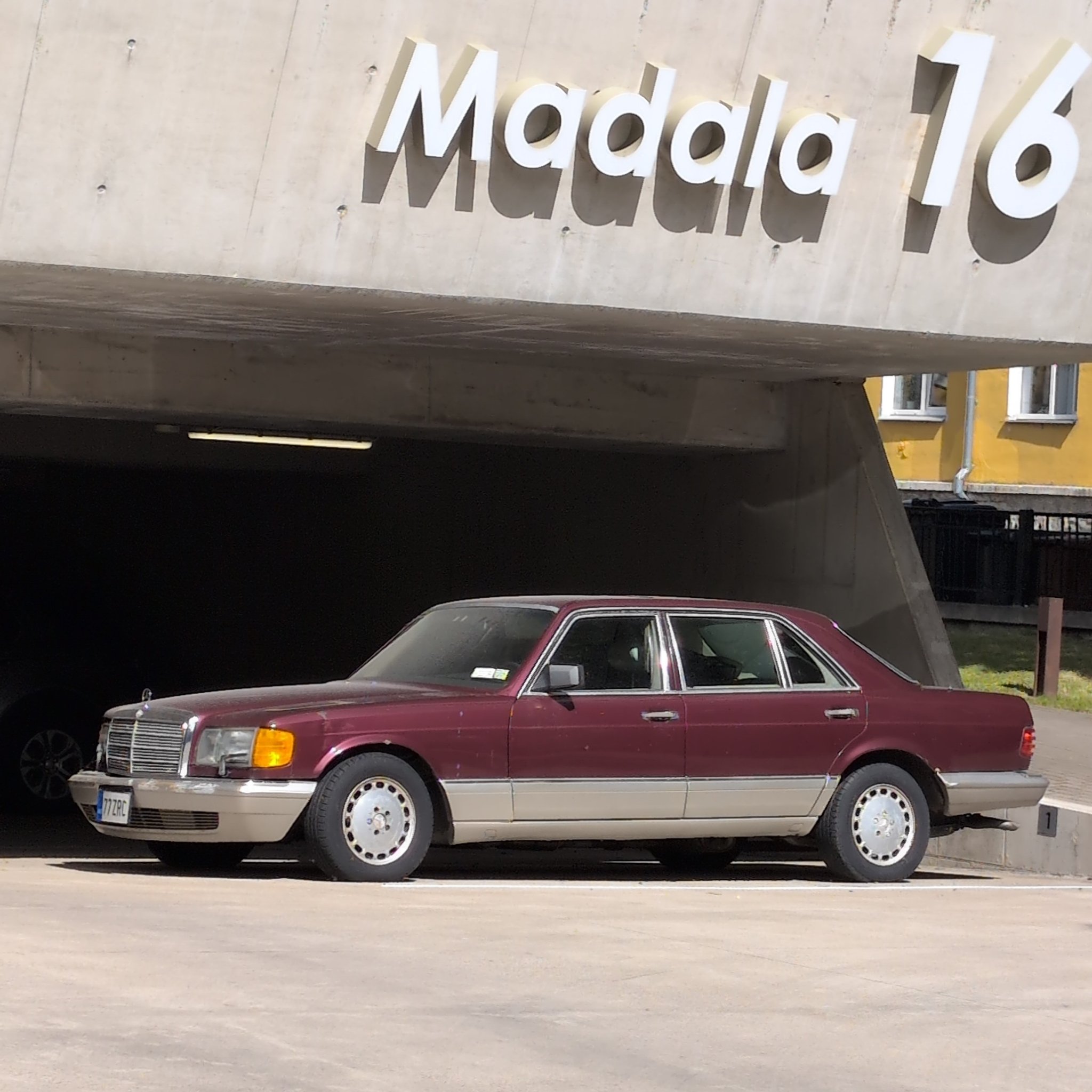 1979 Mercedes-Benz S-Class (W126)