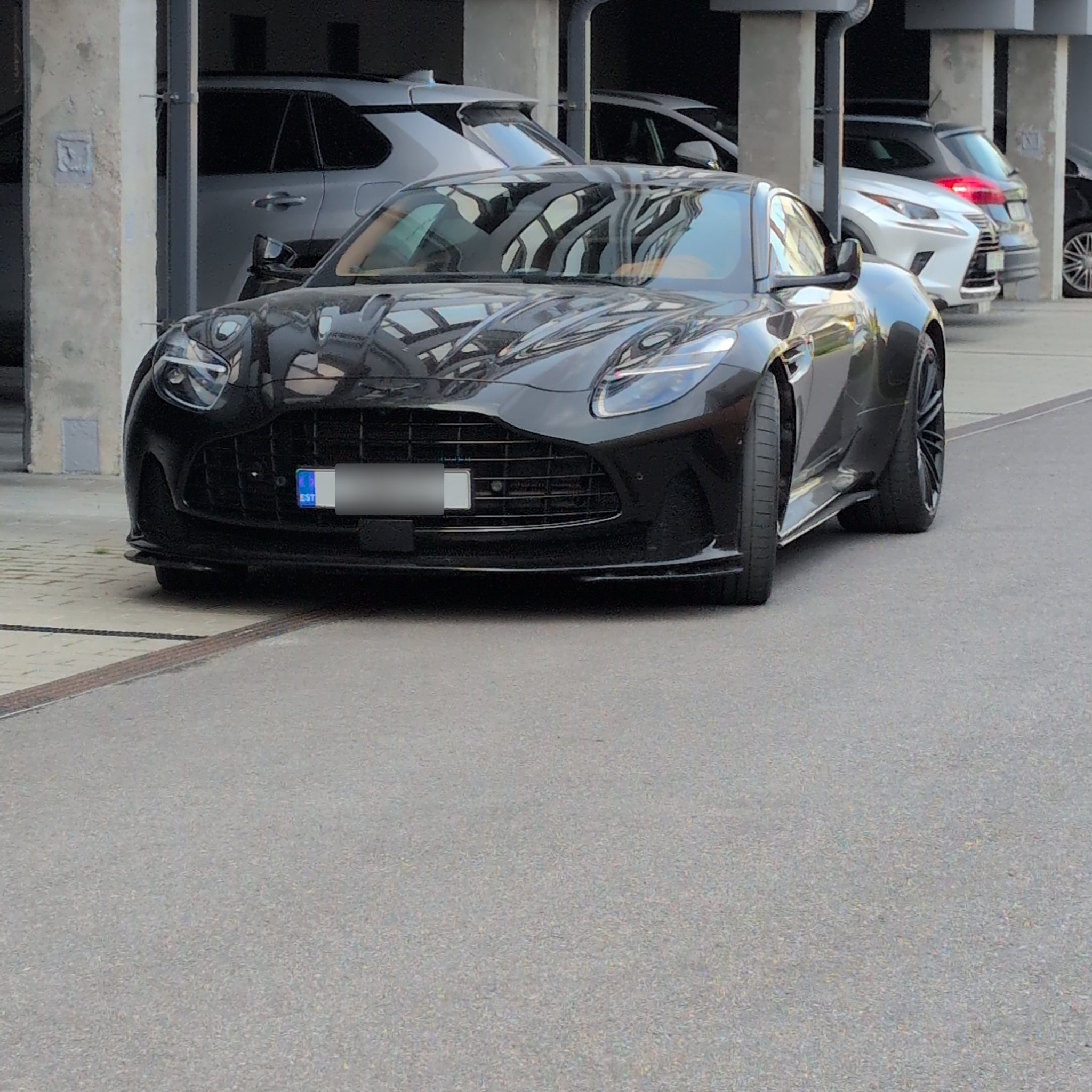 2023 Aston Martin DB12