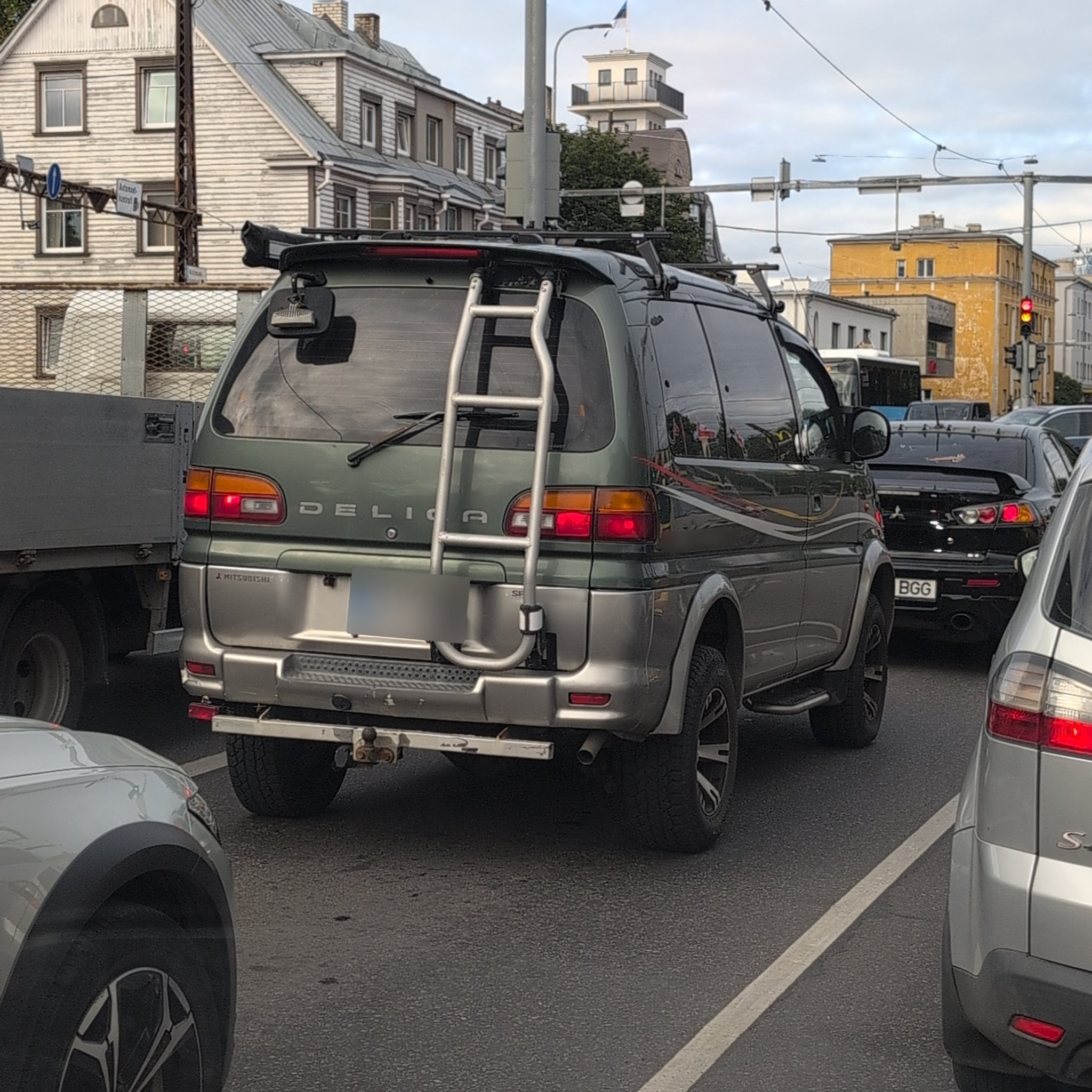 1994 Mitsubishi Delica (L400)