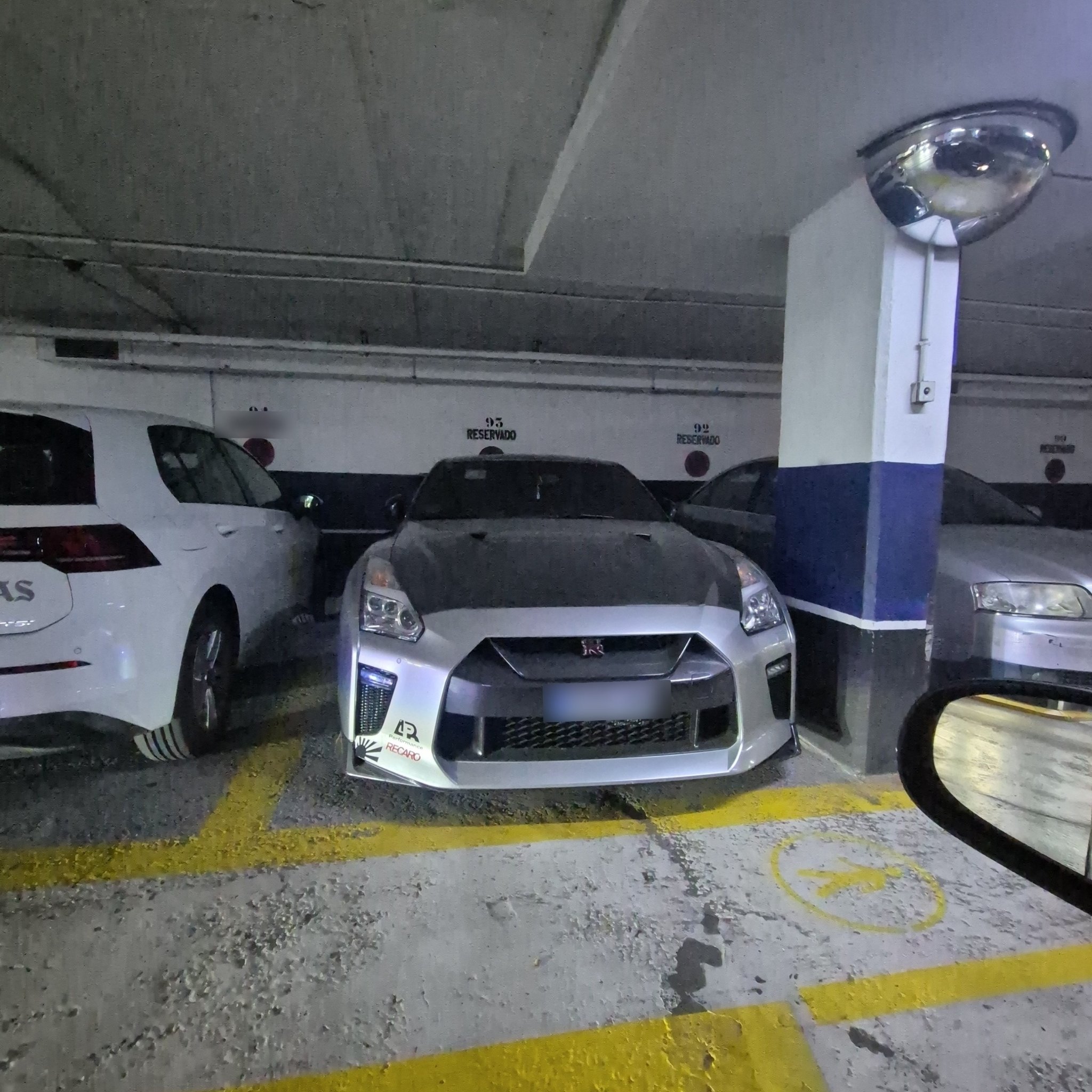 2007 Nissan GT-R (R35)