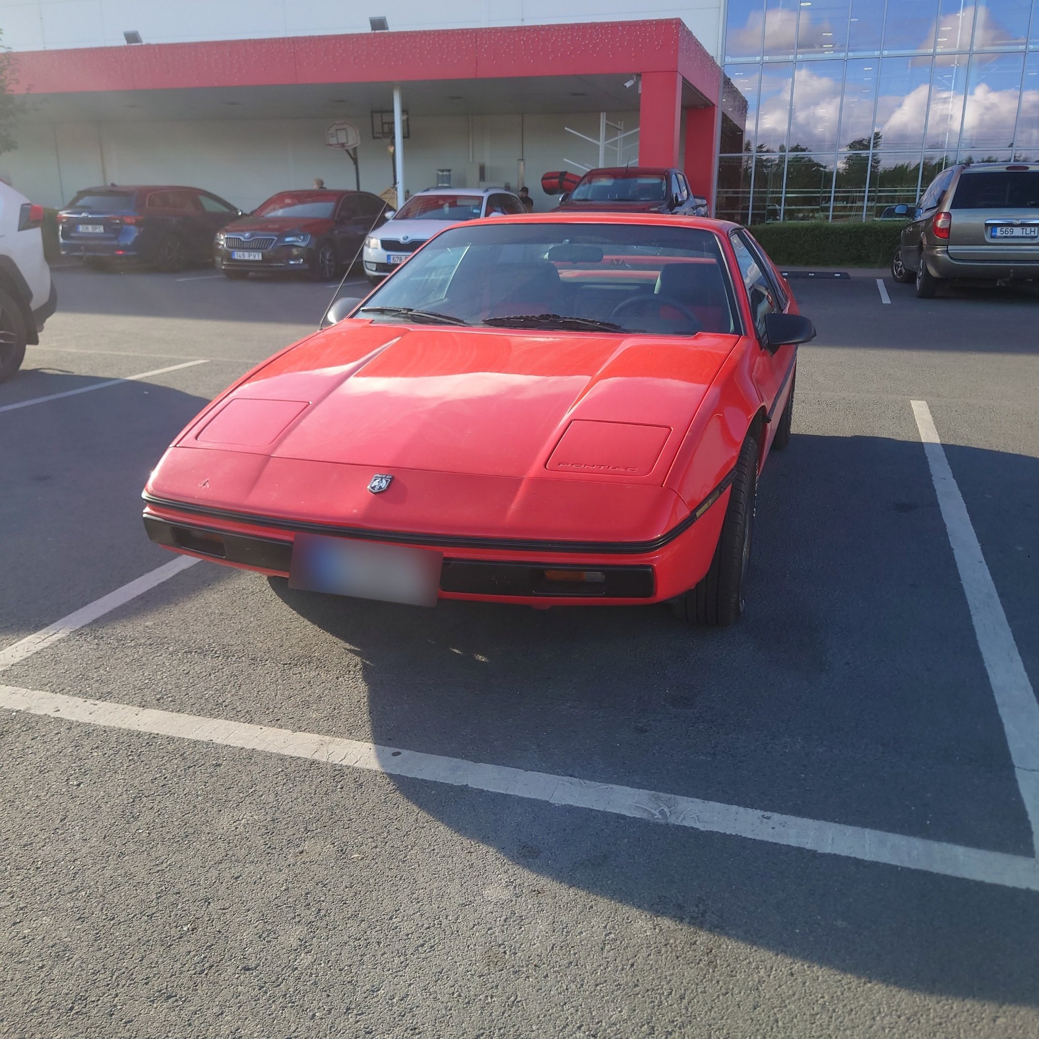 1984 Pontiac Fiero (P98)