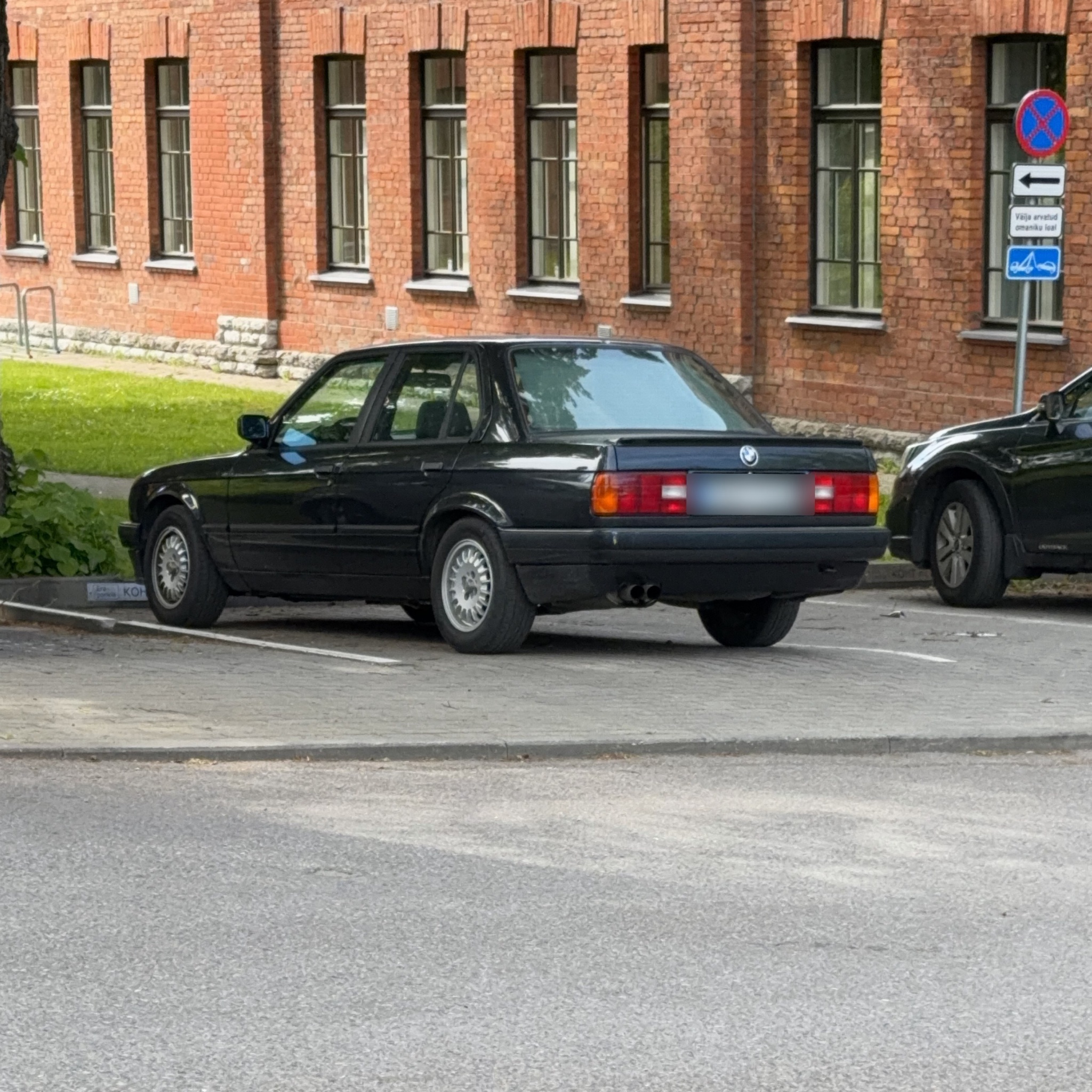 1982 BMW 3 Series (E30) Sedan