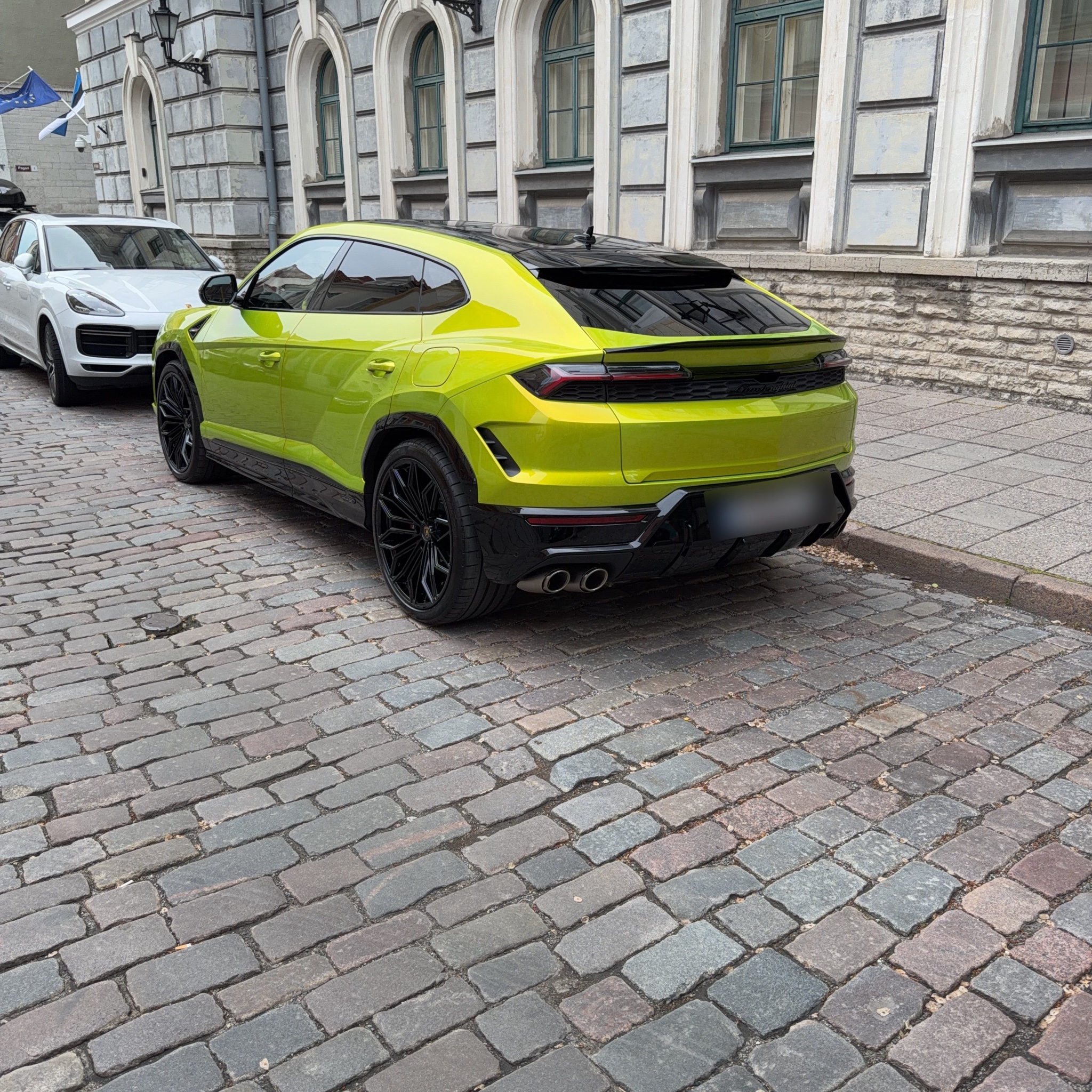2022 Lamborghini Urus Performante