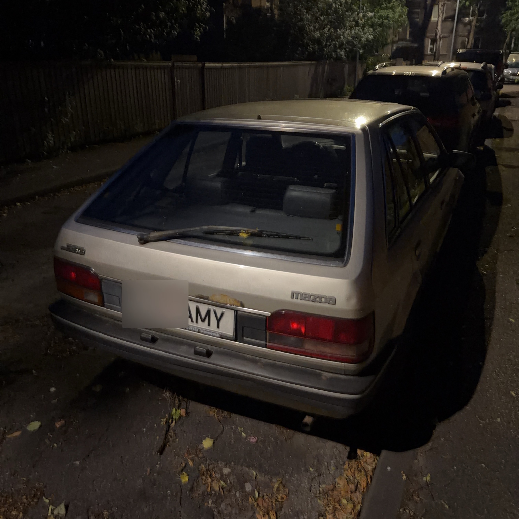 1985 Mazda 323 (BF)