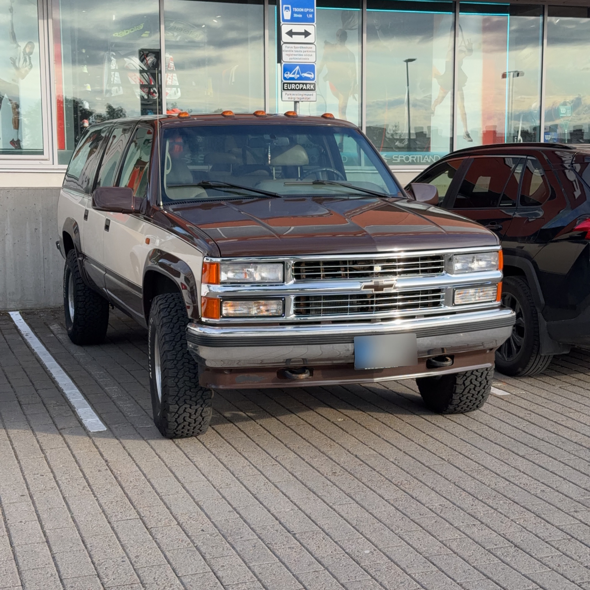 1992 Chevrolet Suburban (GMT400)