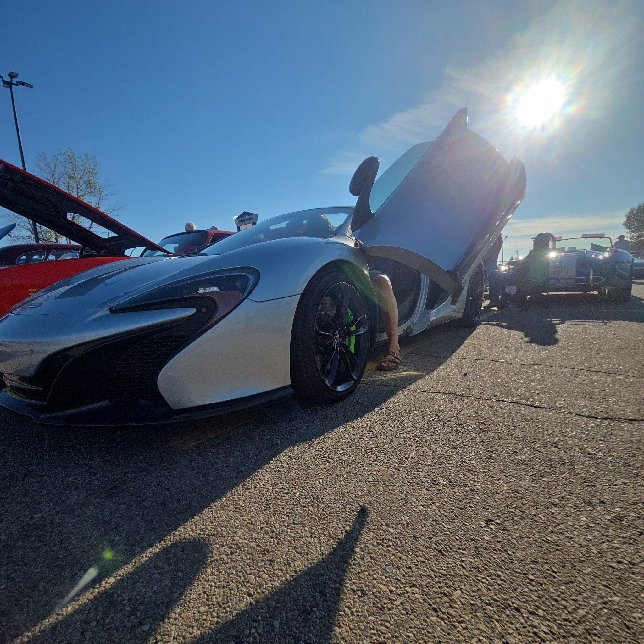 2013 McLaren P1