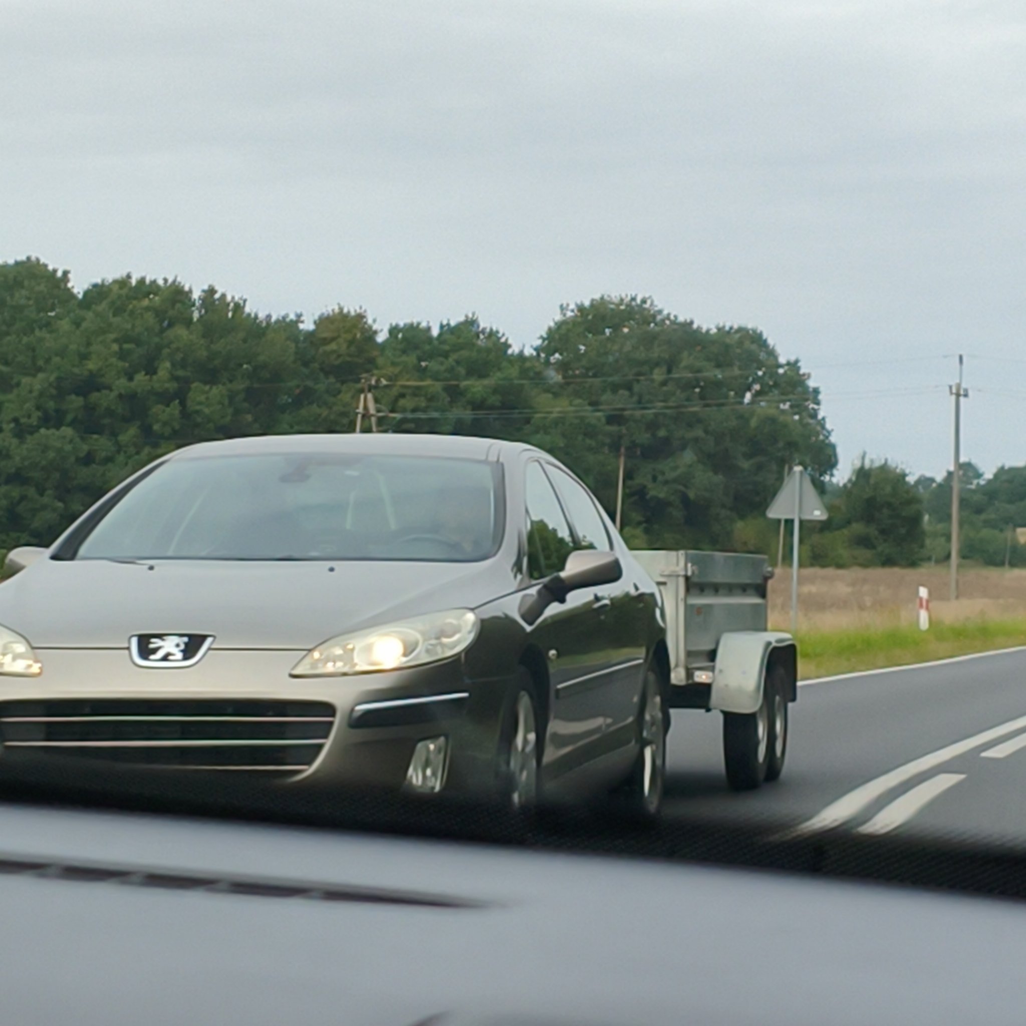 2004 Peugeot 407