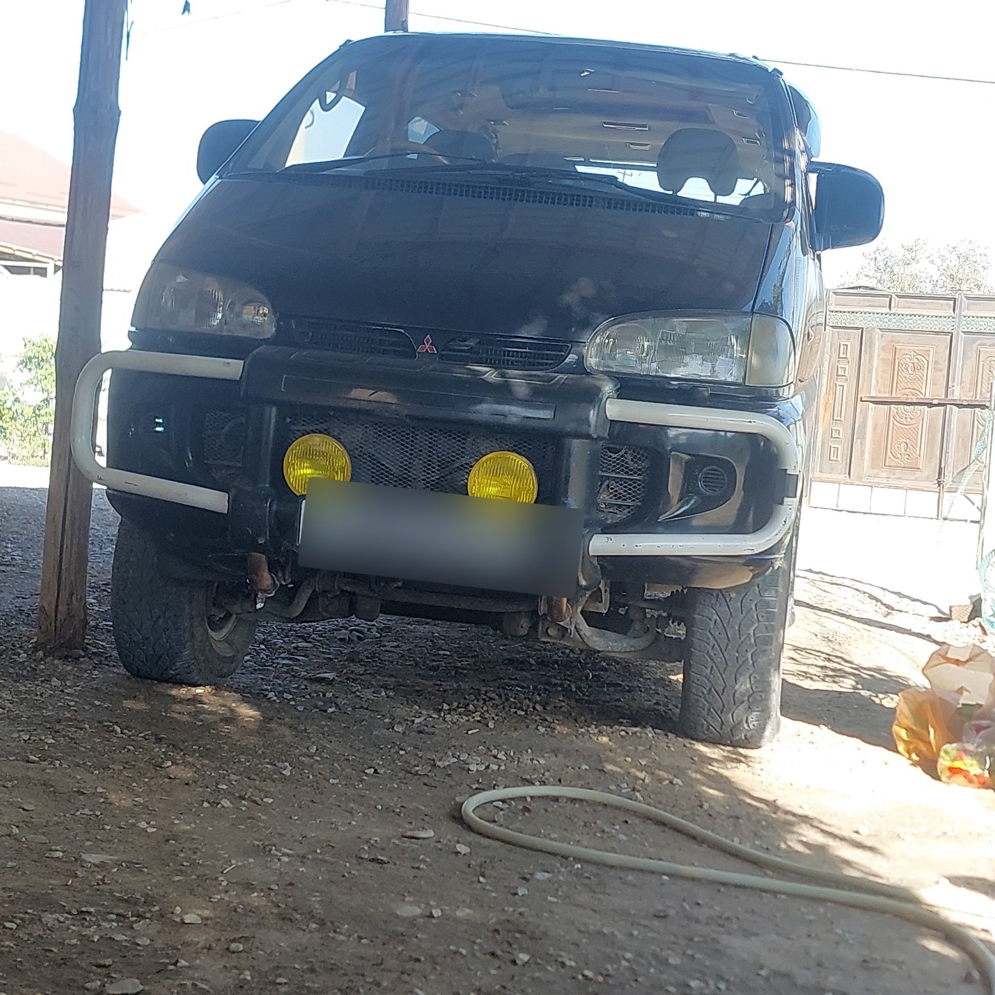 1994 Mitsubishi Delica (L400)