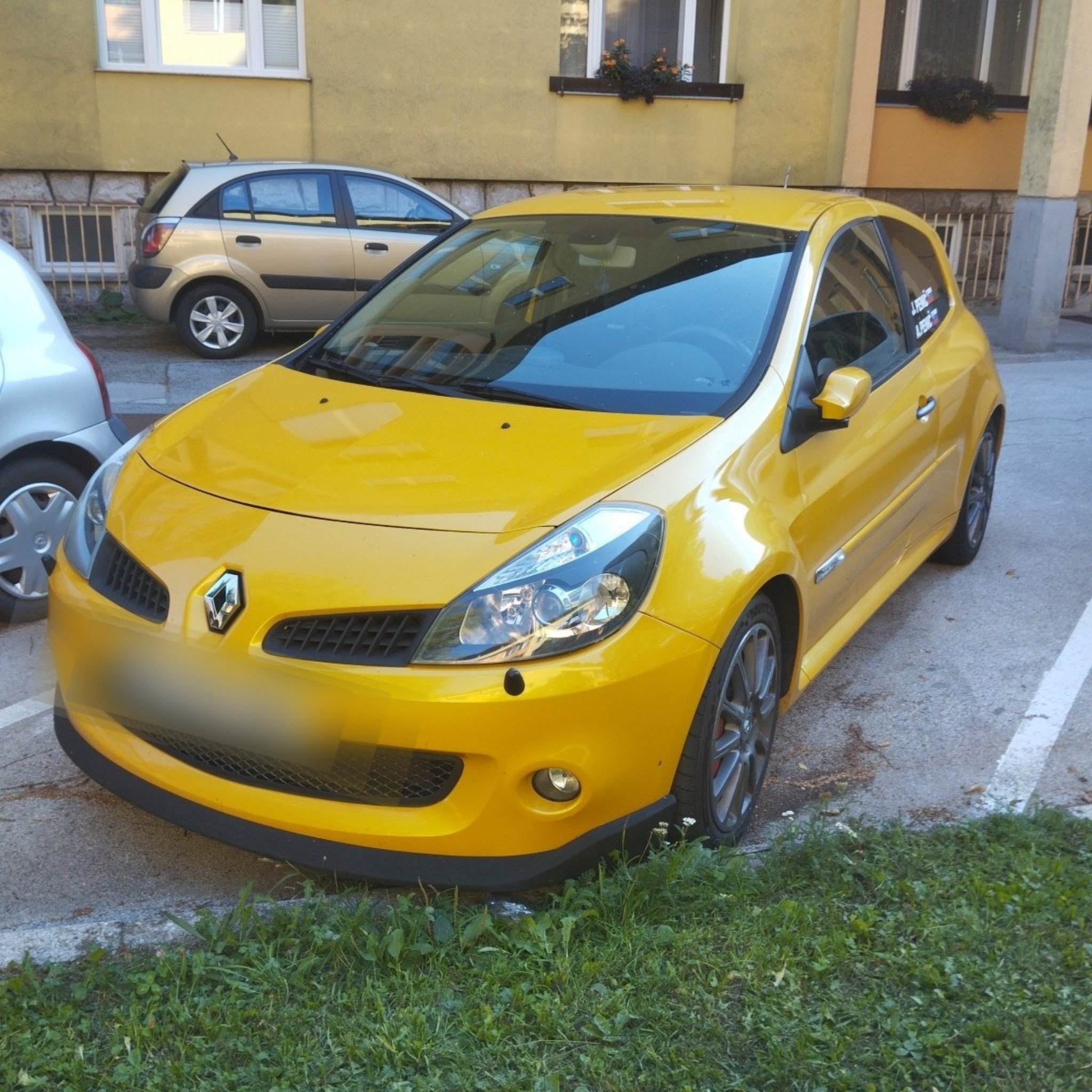 2005 Renault Clio (X85) RS