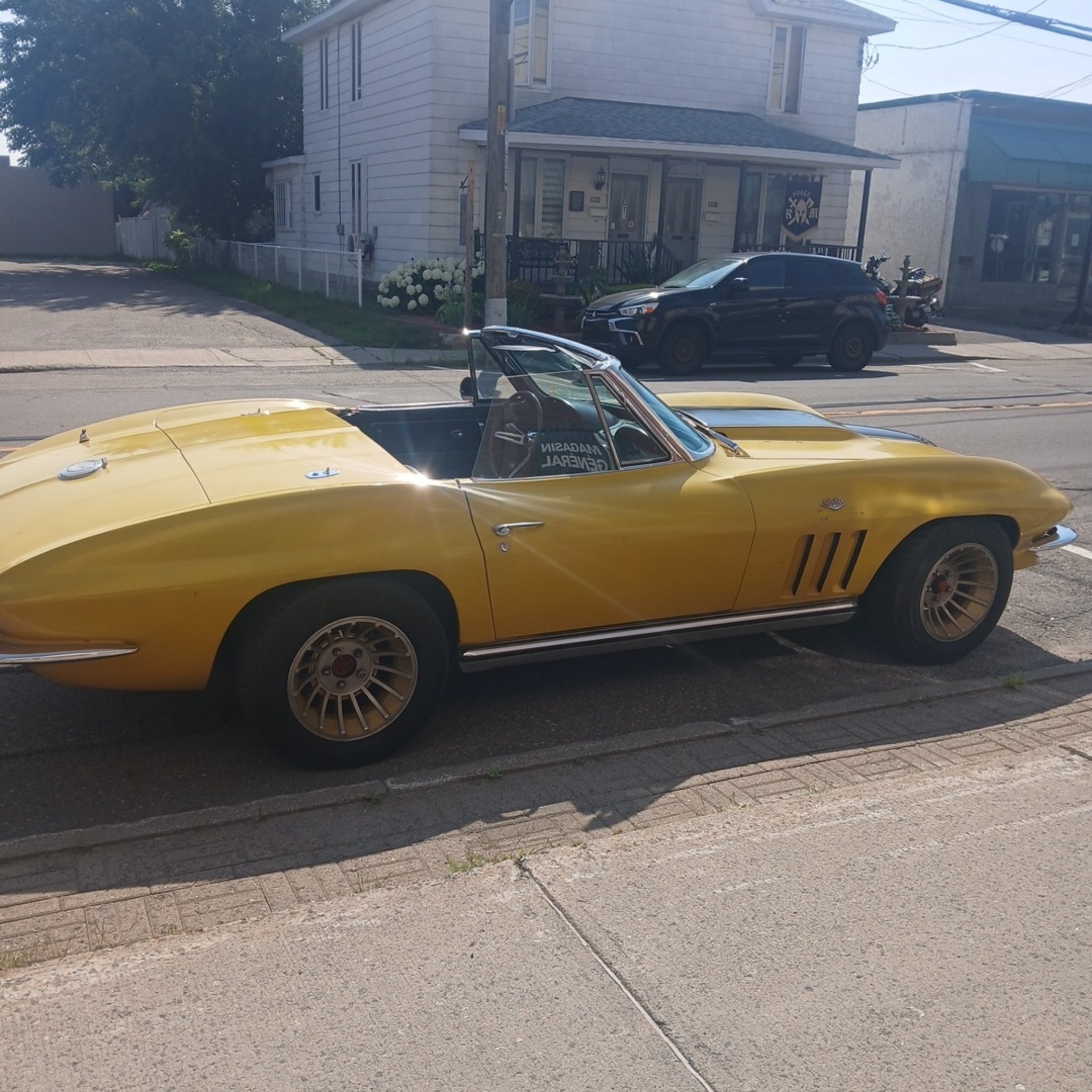 1963 Chevrolet Corvette (C2) Convertible