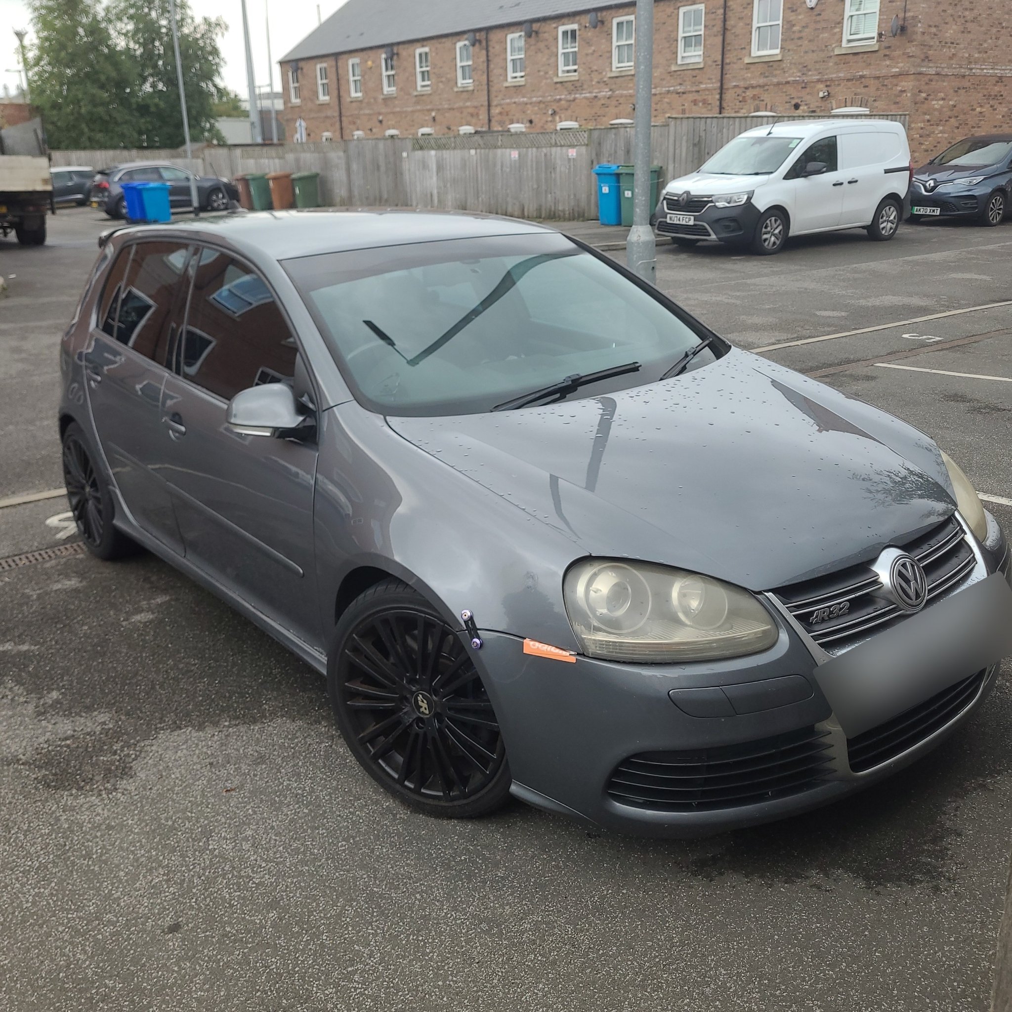 2005 Volkswagen Golf (Mk5) R32