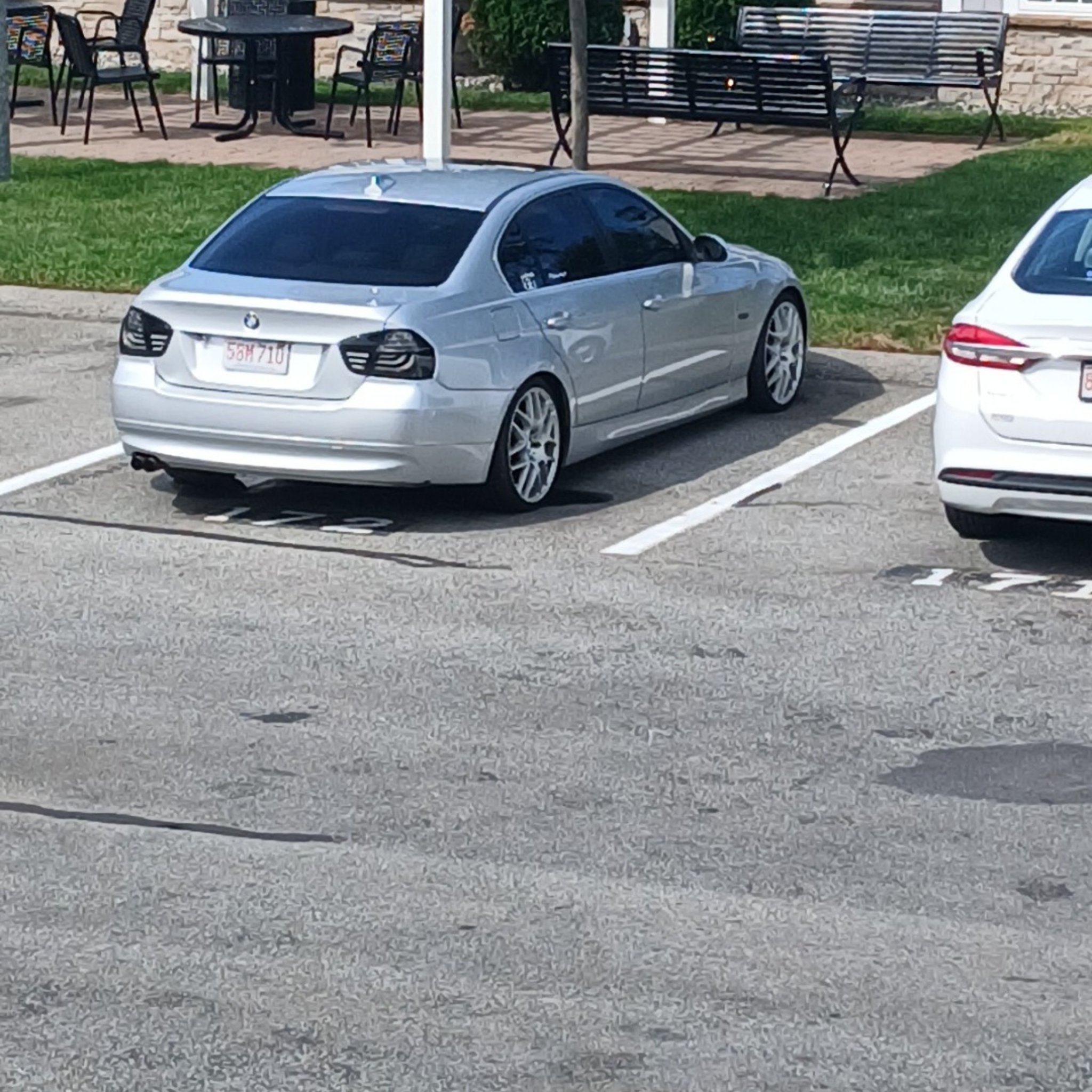 2005 BMW 3 Series (E90)
