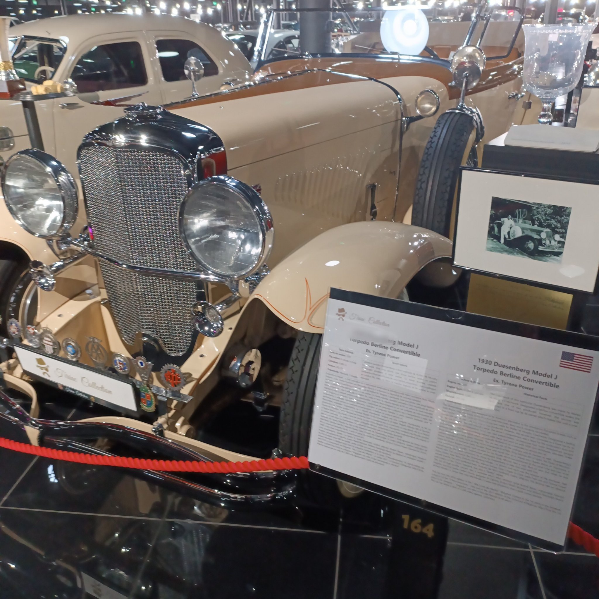 1929 Duesenberg Model J Torpedo Berline Convertible