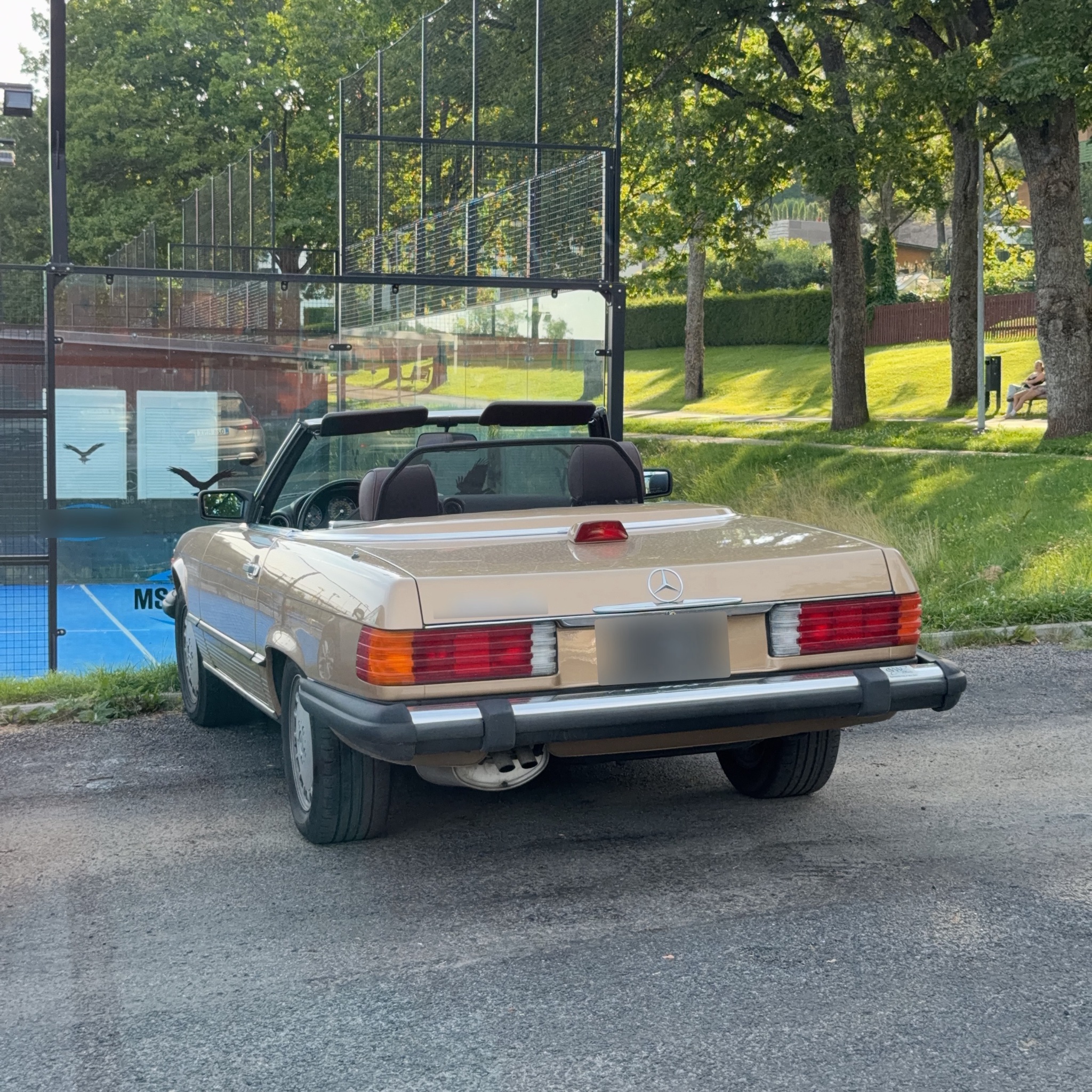1986 Mercedes-Benz 560 SL (R107)