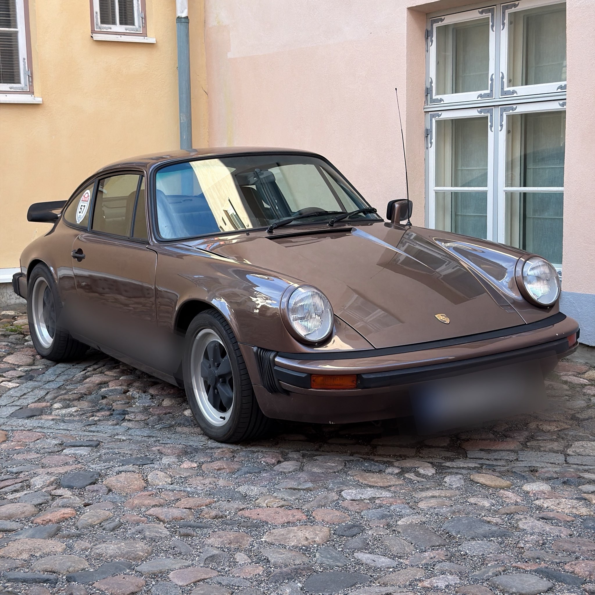 1976 Porsche 911 (G-Series) Carrera