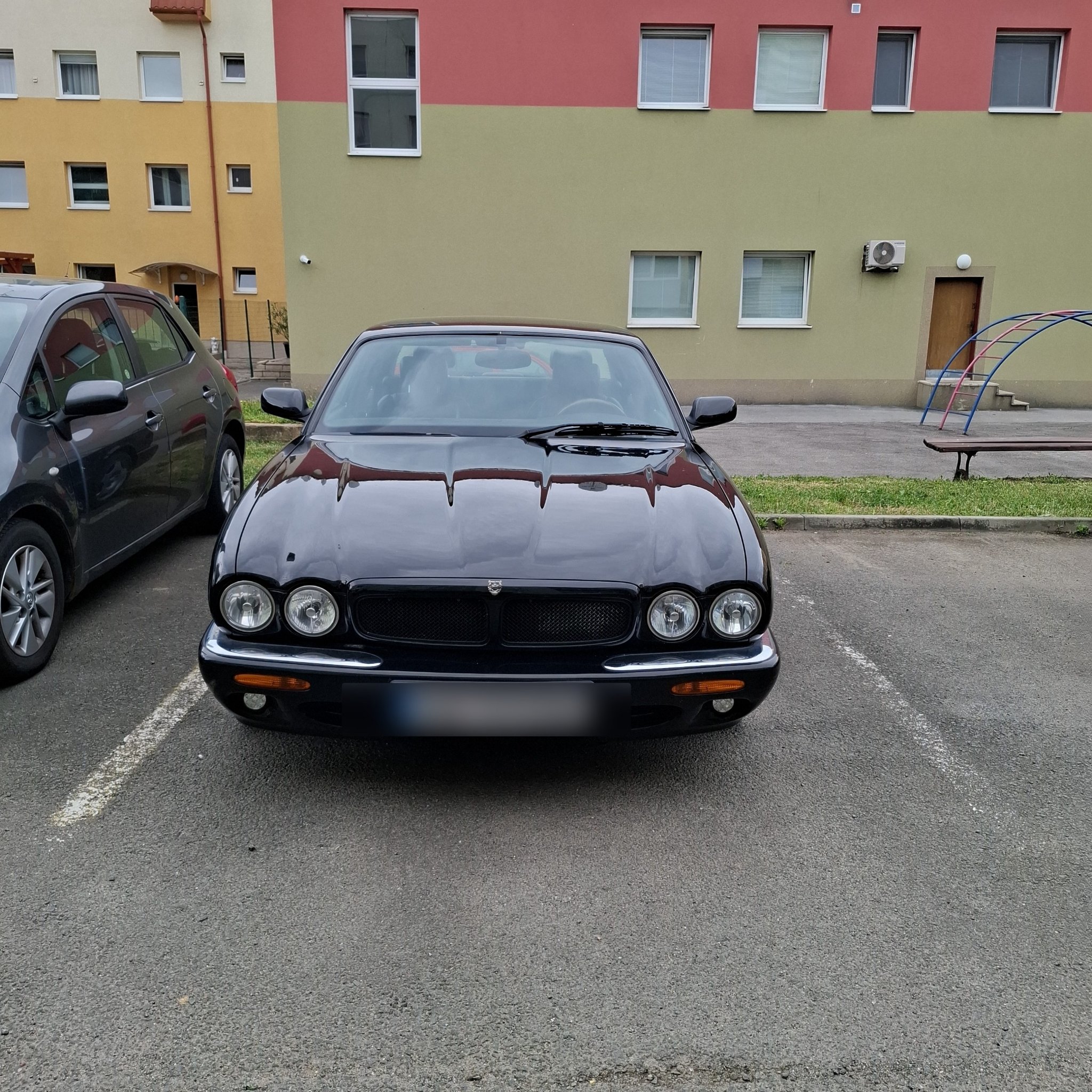 1994 Jaguar XJ (X300)