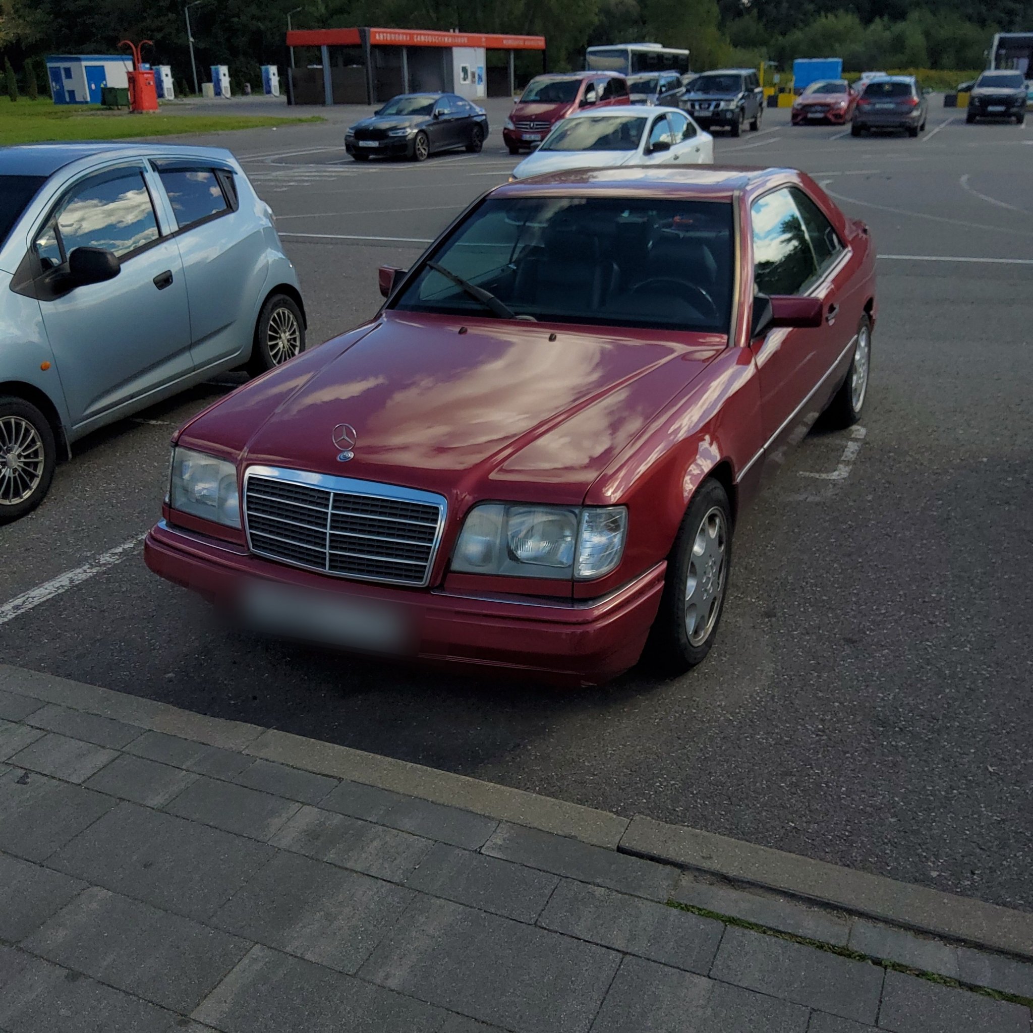1987 Mercedes-Benz E-Class (W124) Coupe