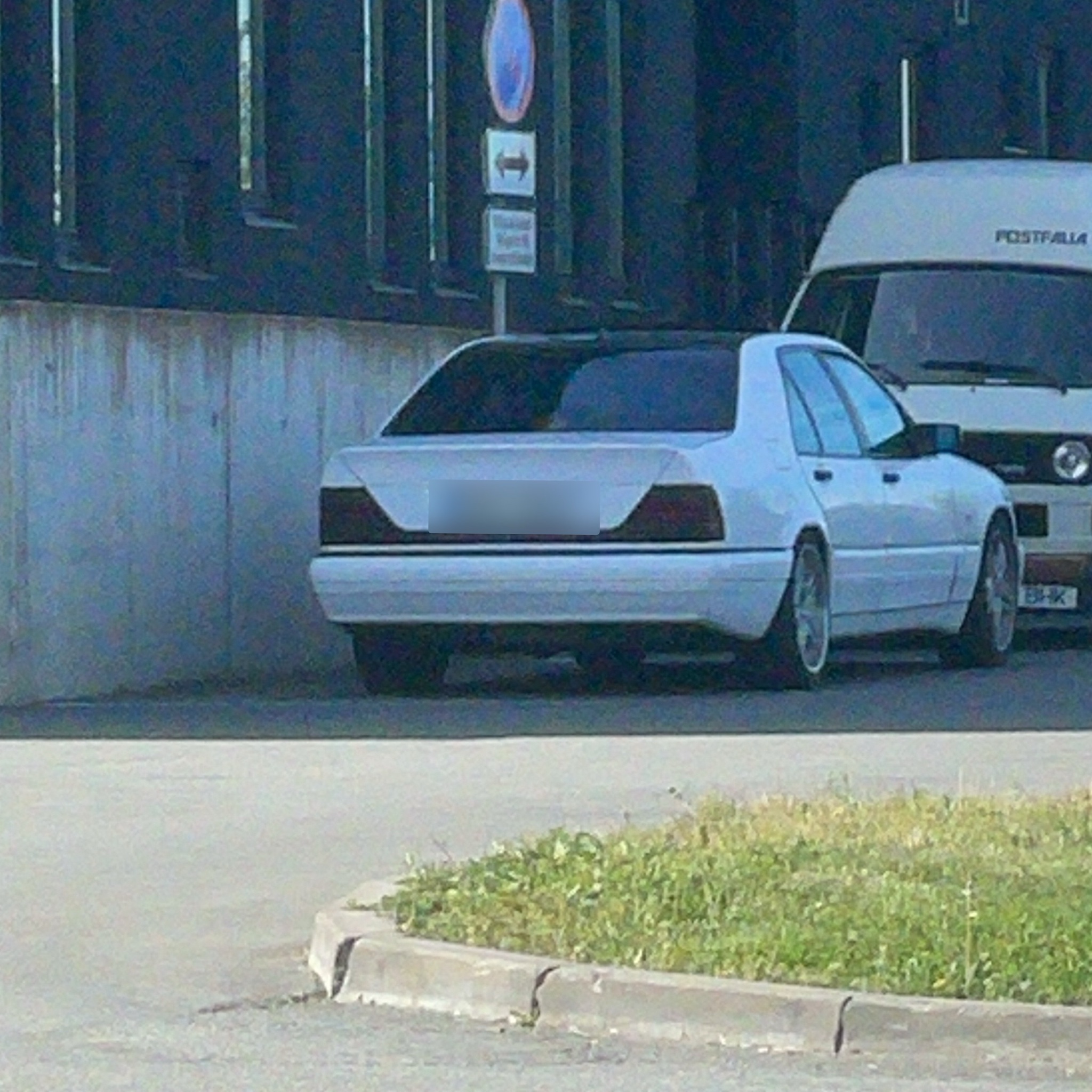 1984 Mercedes-Benz W124