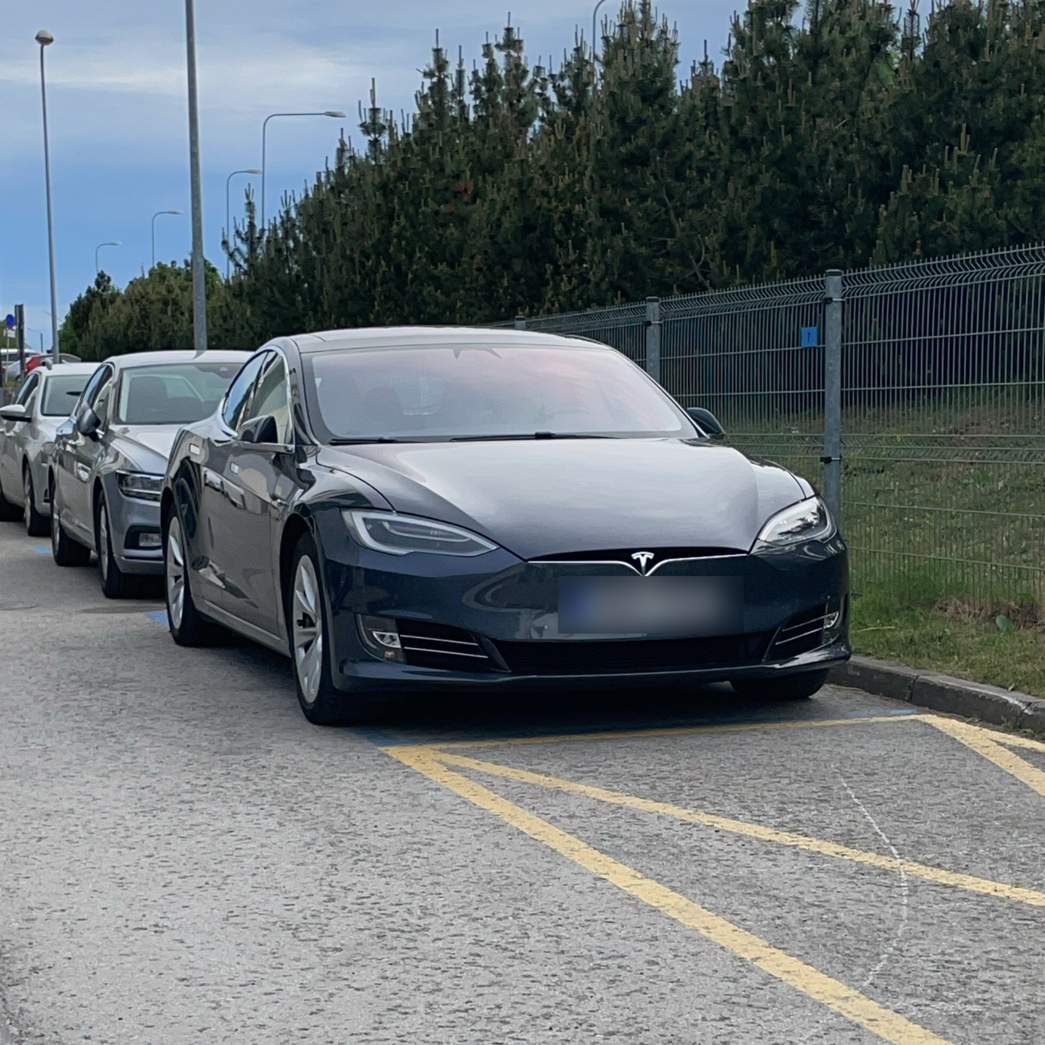 2016 Tesla Model S (Facelift)