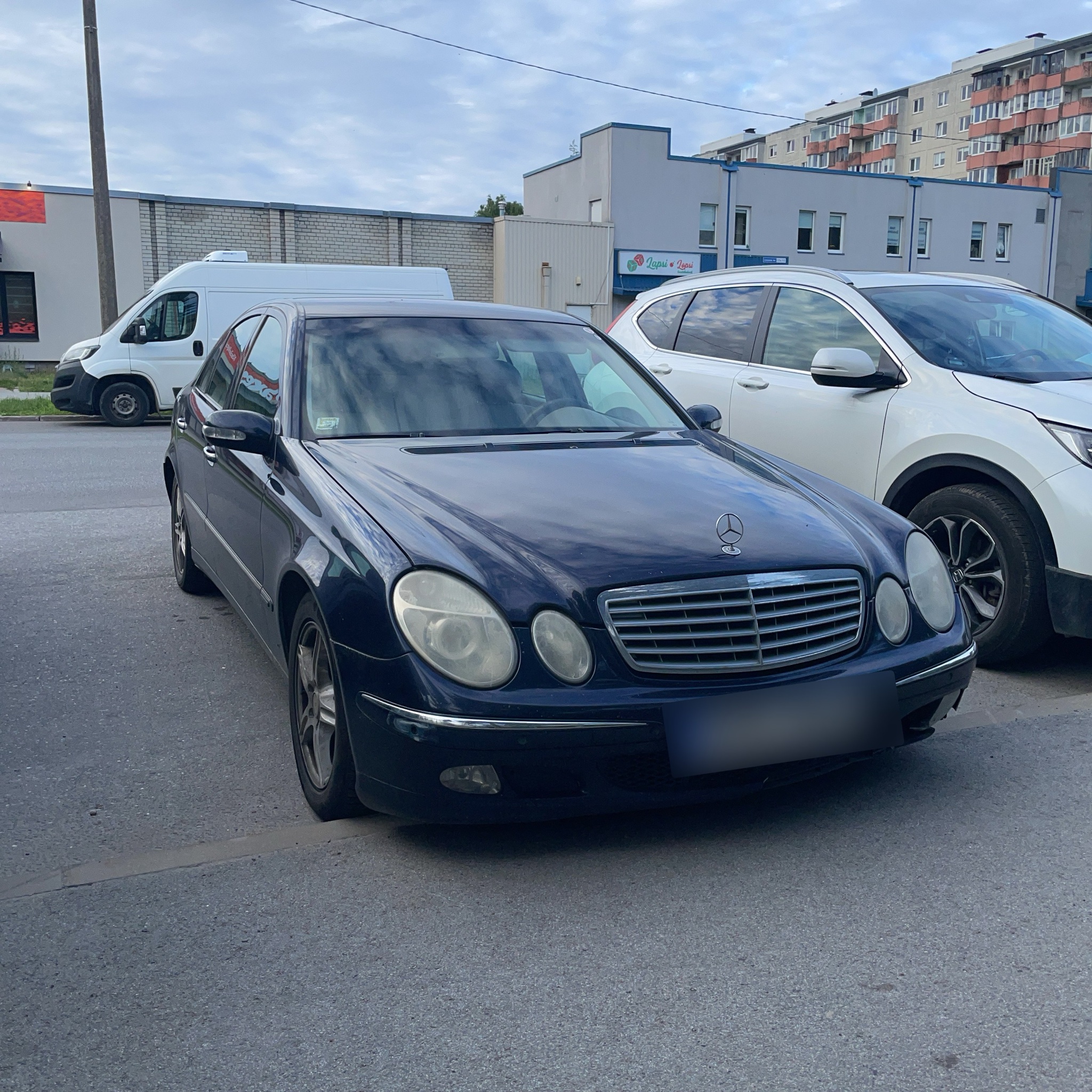 2002 Mercedes-Benz W211